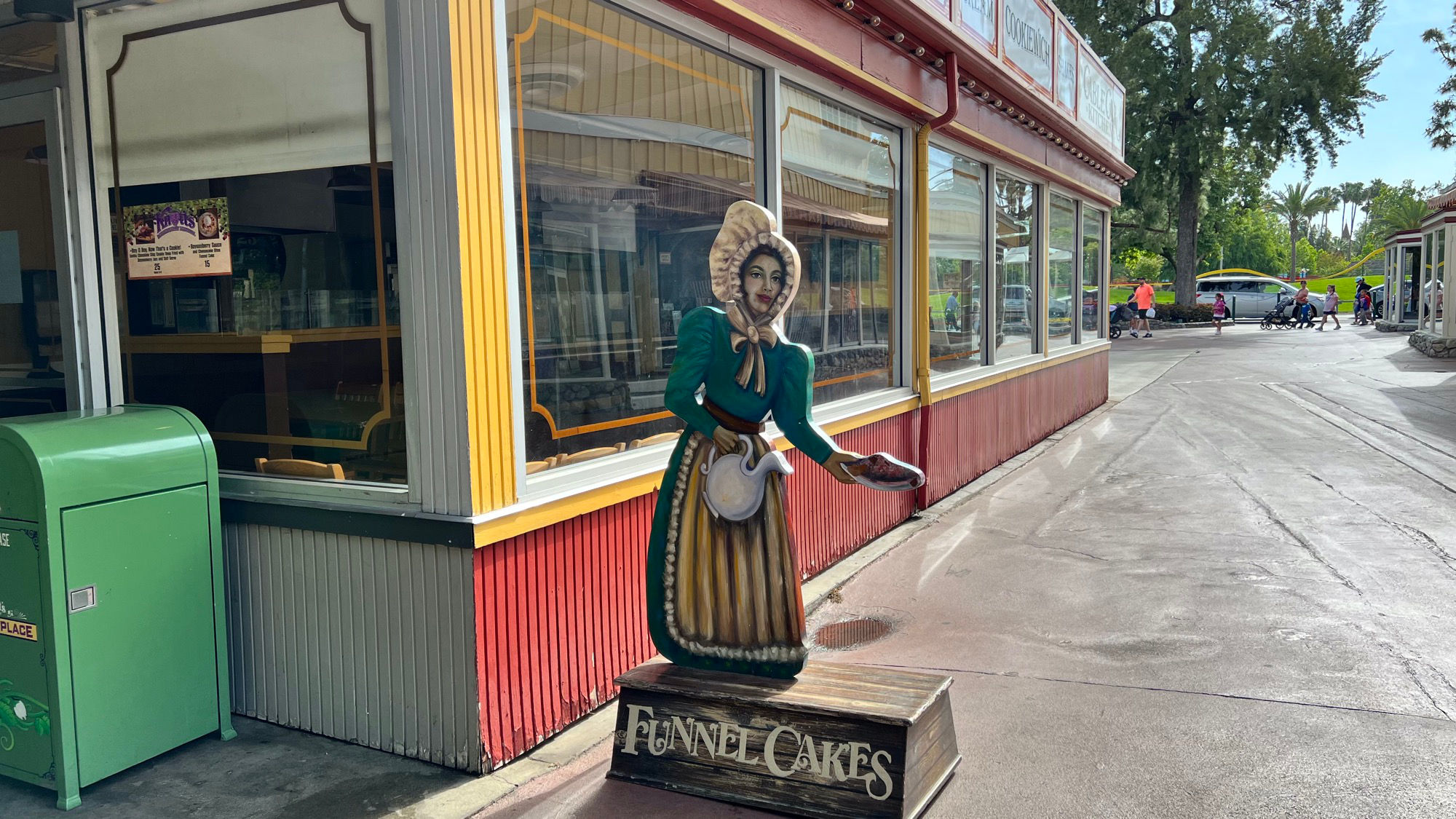 Knott's Berry Farm Funnel Cakes Sign