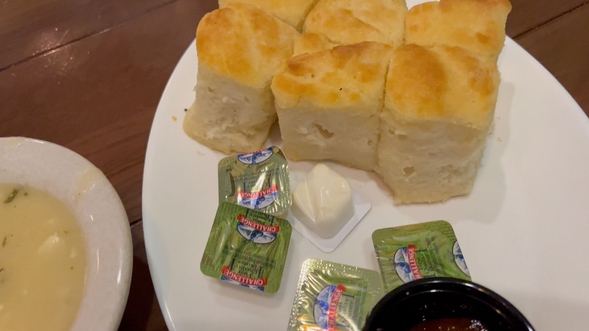 Knott's Chicken Dinner Biscuits