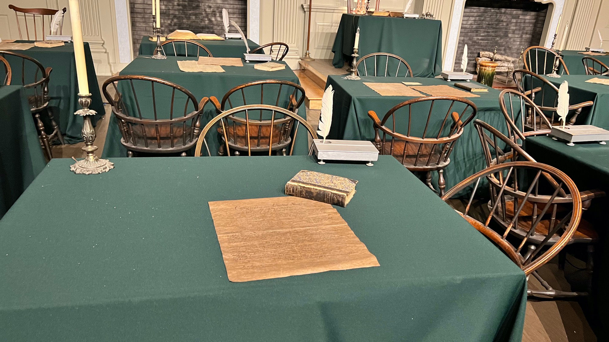 Declaration Chamber Tables