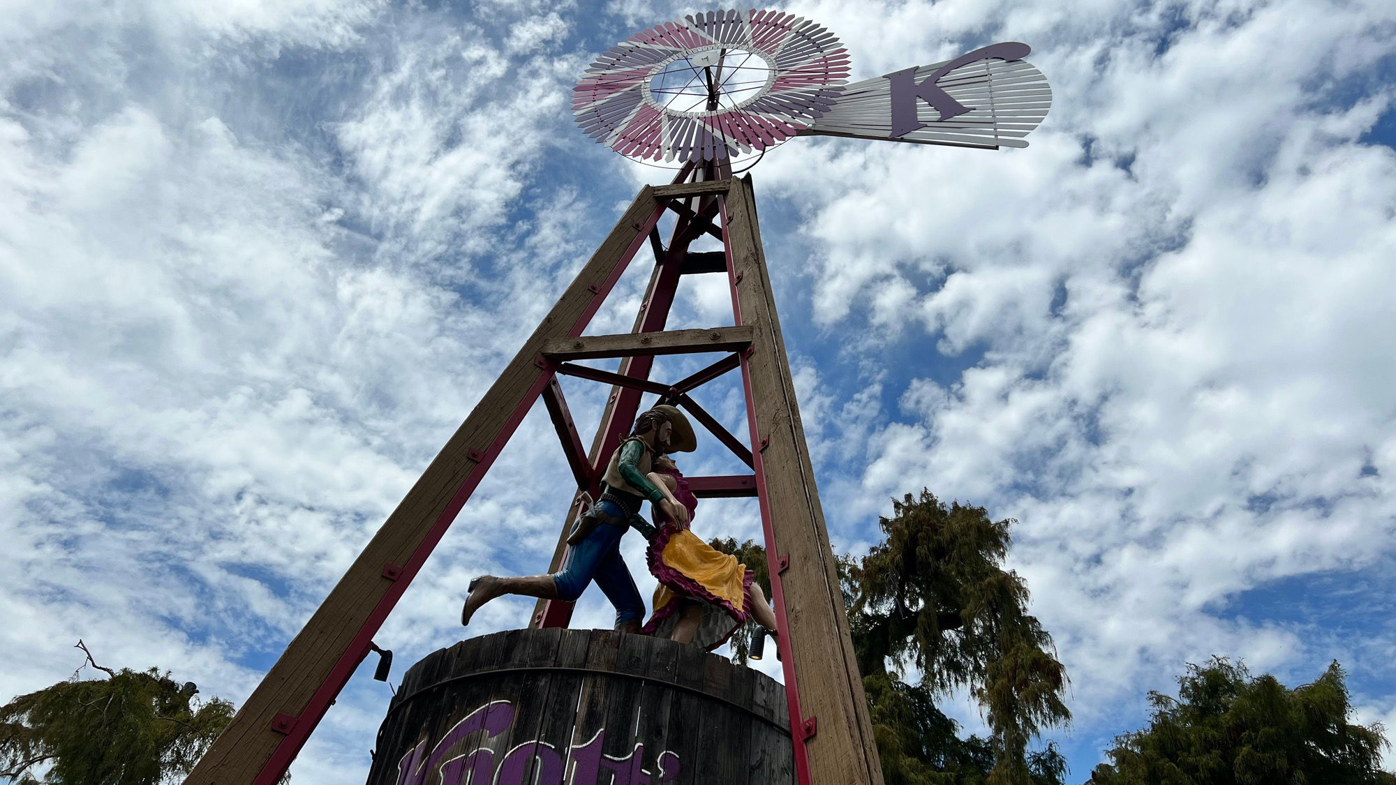 Knott's Berry Farm Windmill Dancers