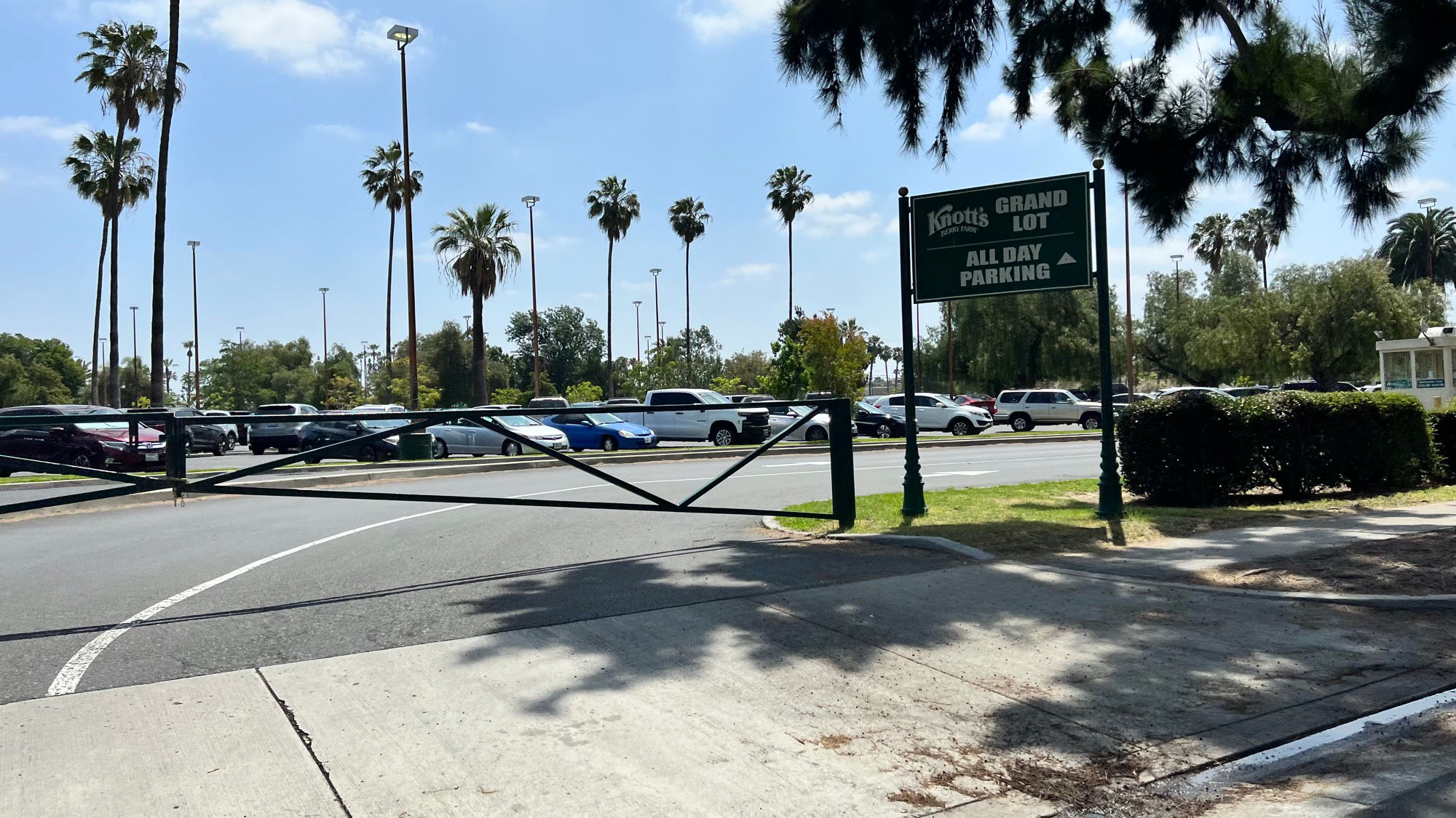 Grand Lot Full Knott's Berry Farm Grand Lot Full