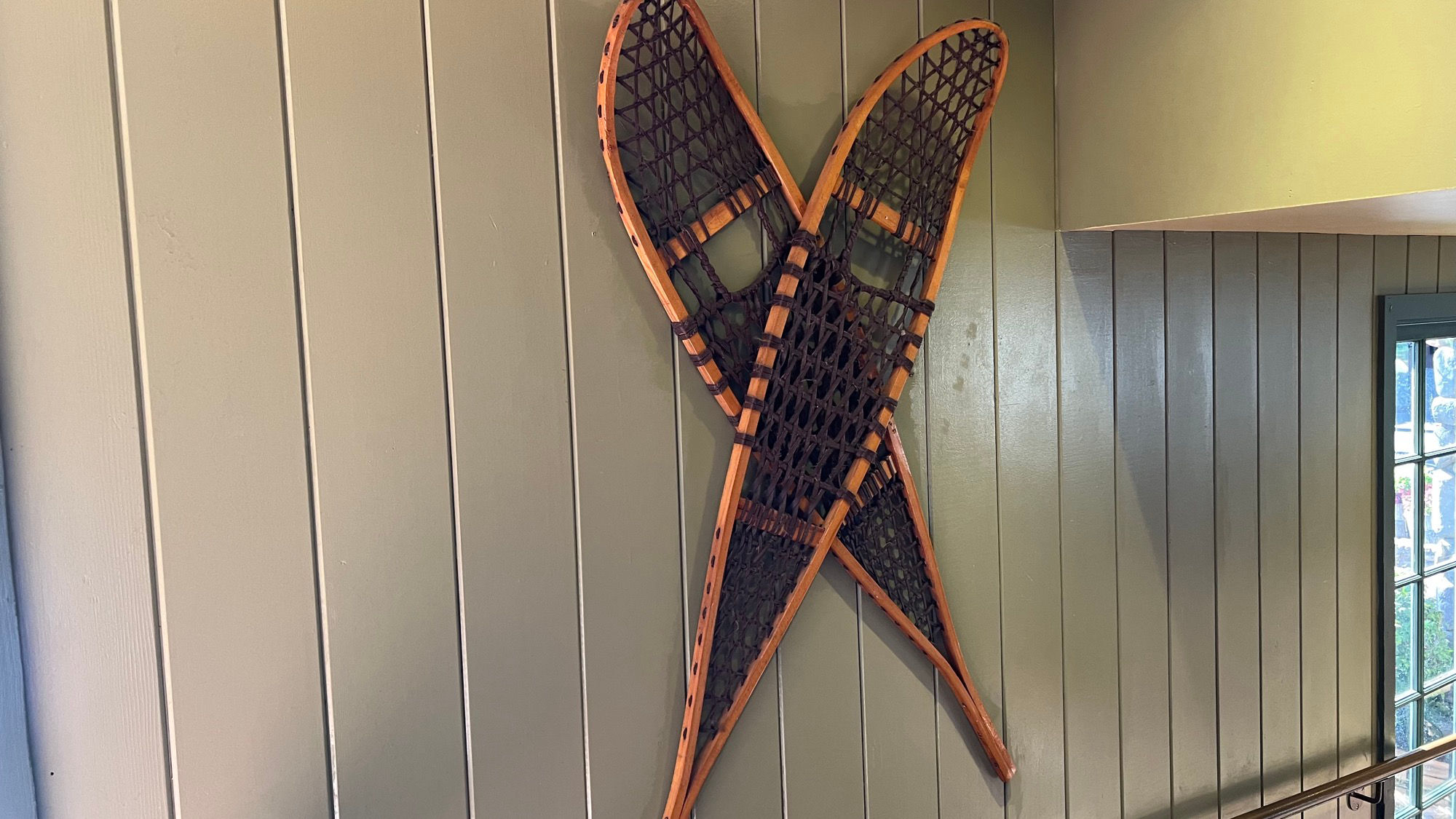 Grizzly Creek Lodge Snow Shoes