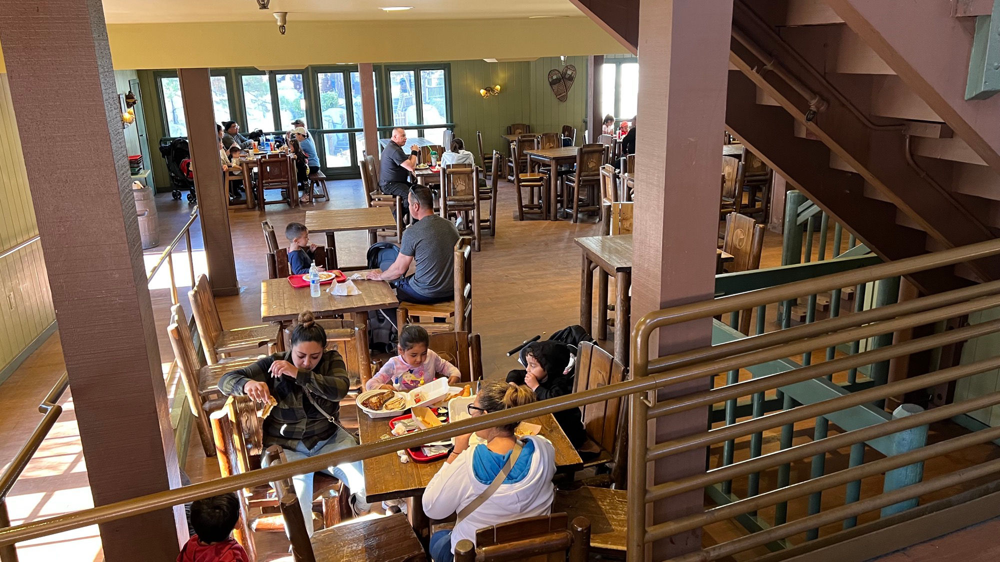 Grizzly Creek Lodge Tables