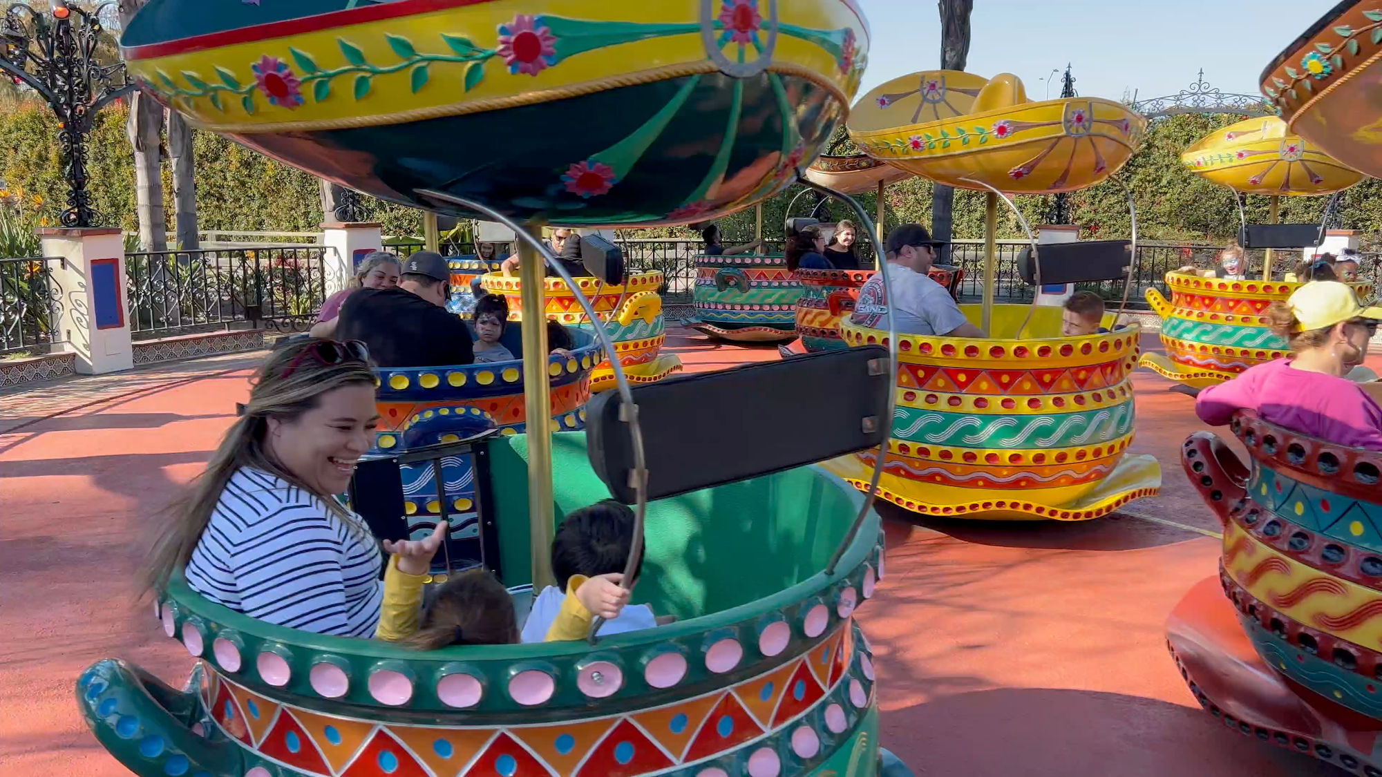 Knott's Berry Farm Hat Dance Ride