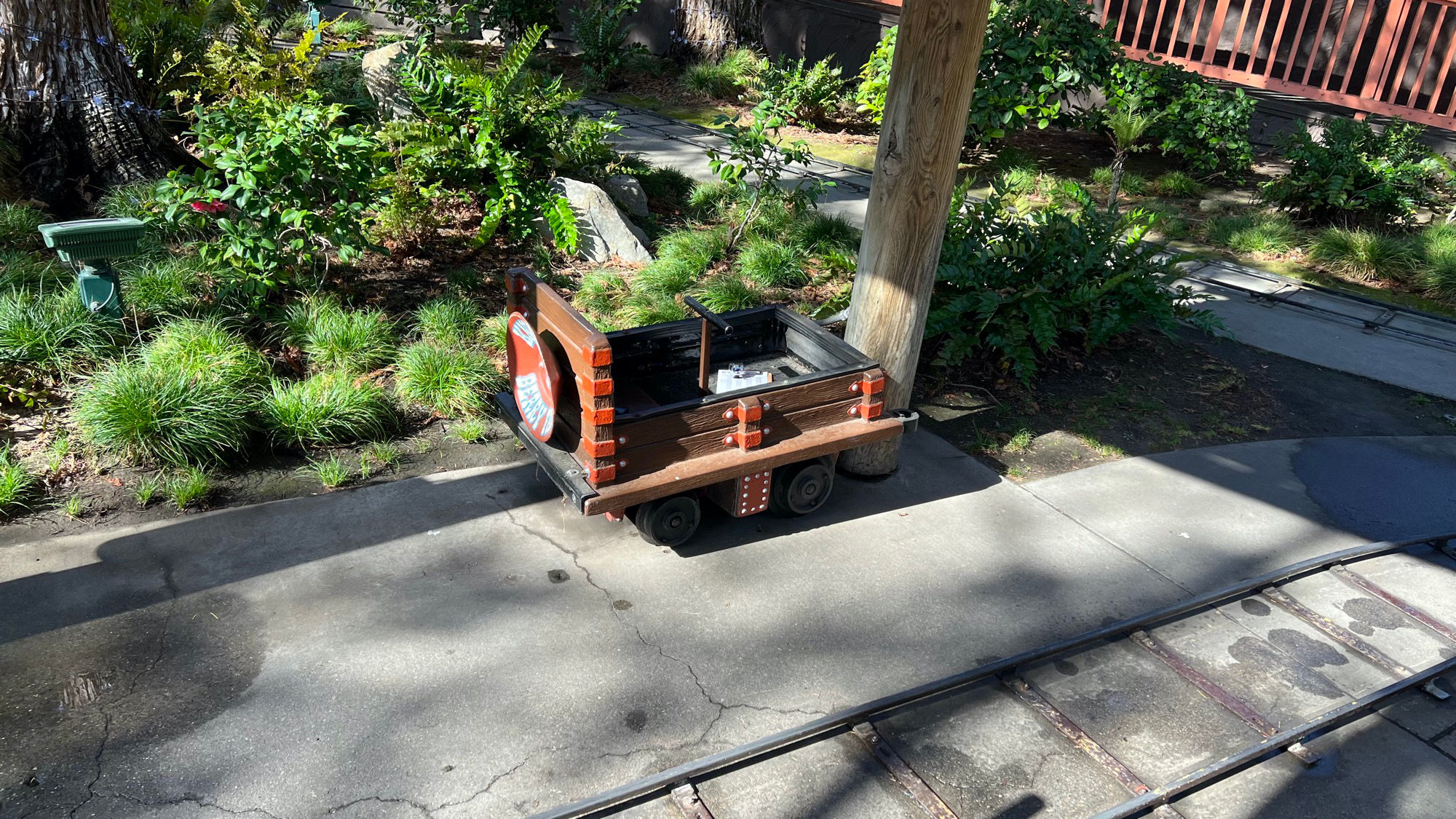 Huff and Puff Mining Cart