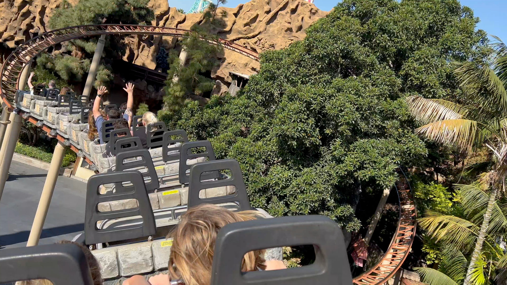 Knott's Berry Farm Jaguar Ride