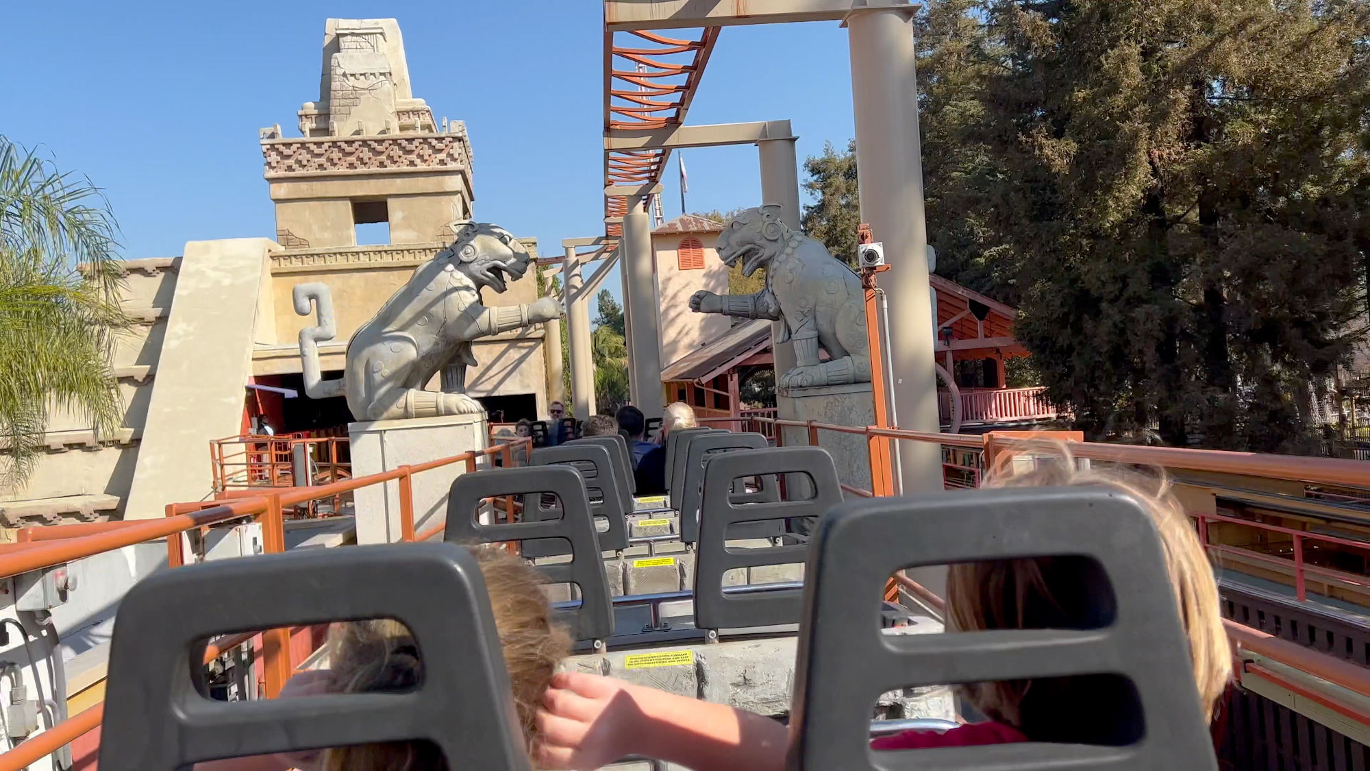 Knott's Berry Farm Jaguar Ride