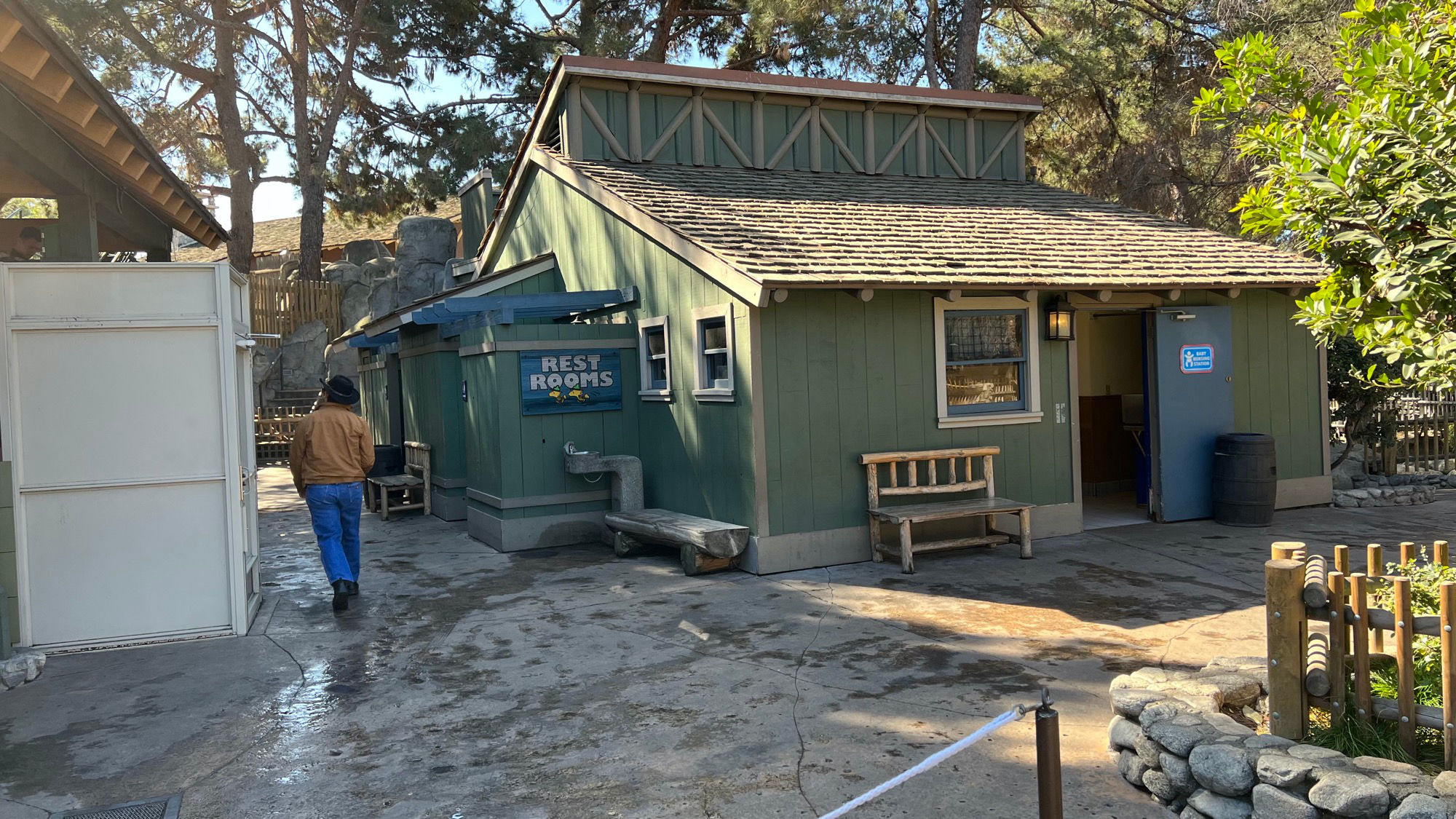 Knott's Berry Farm Restroom next to Camp Bus