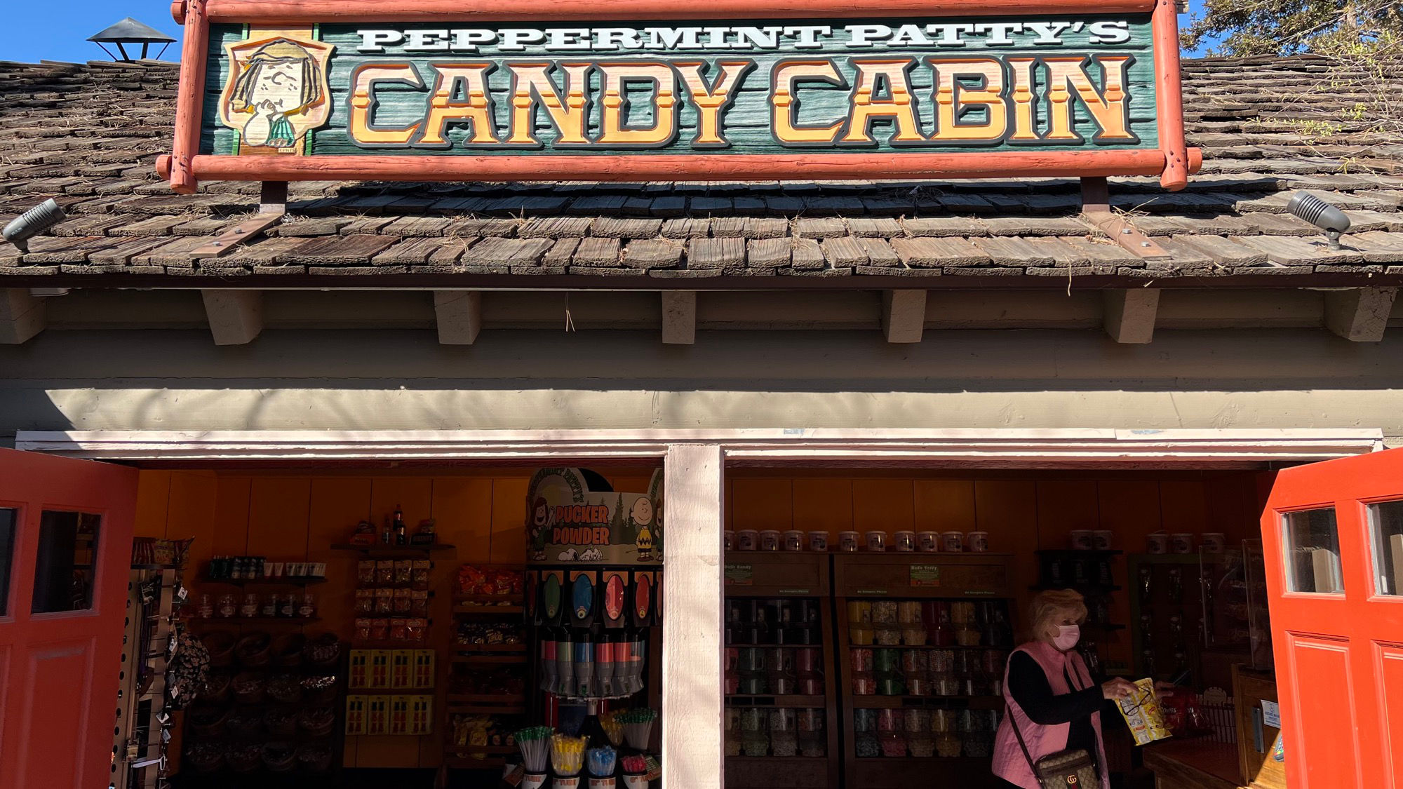 Knott's Berry Farm Peppermint Patty's Candy Cabin
