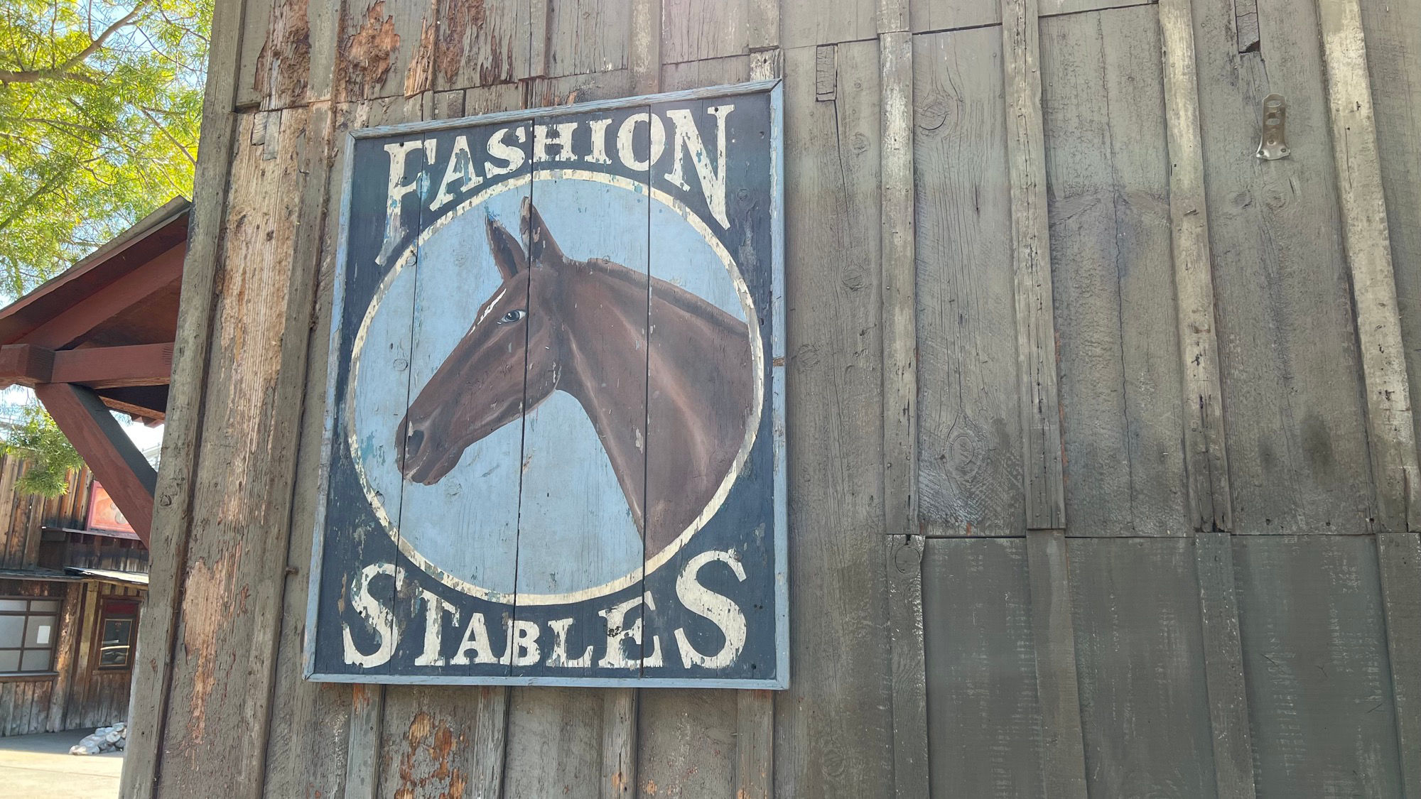 Fashion Stables