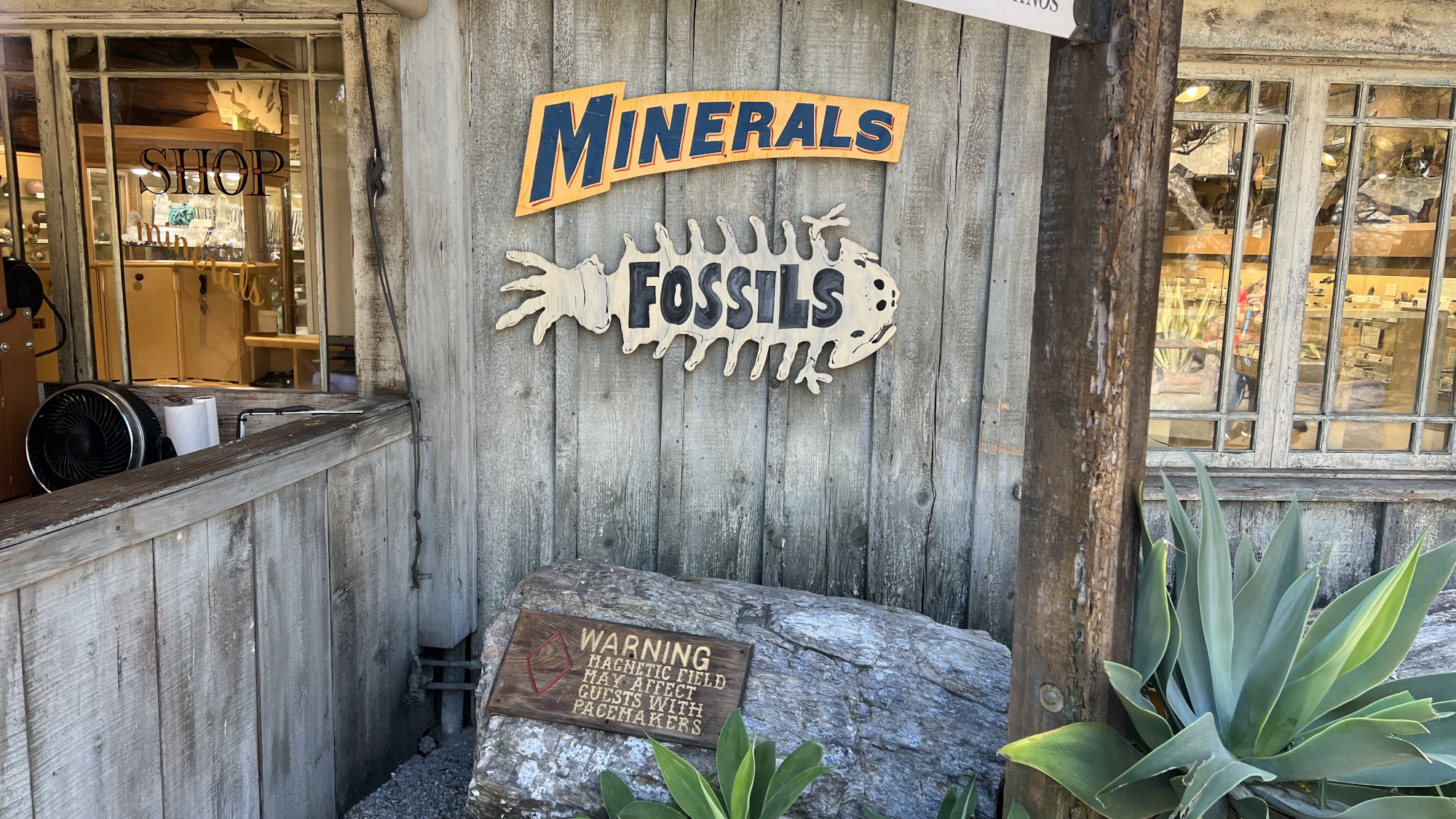 Knott's Berry Farm Minerals Fossils