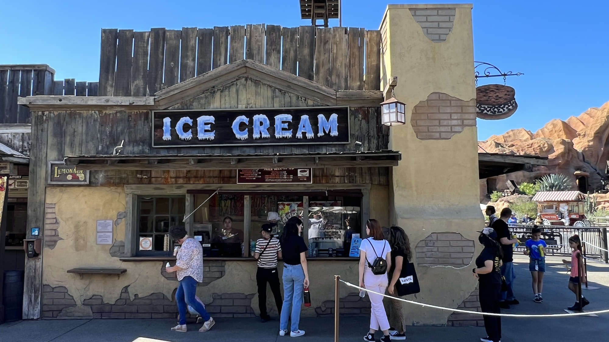 Knott's Berry Farm Mix-it-up Ice Cream Shop