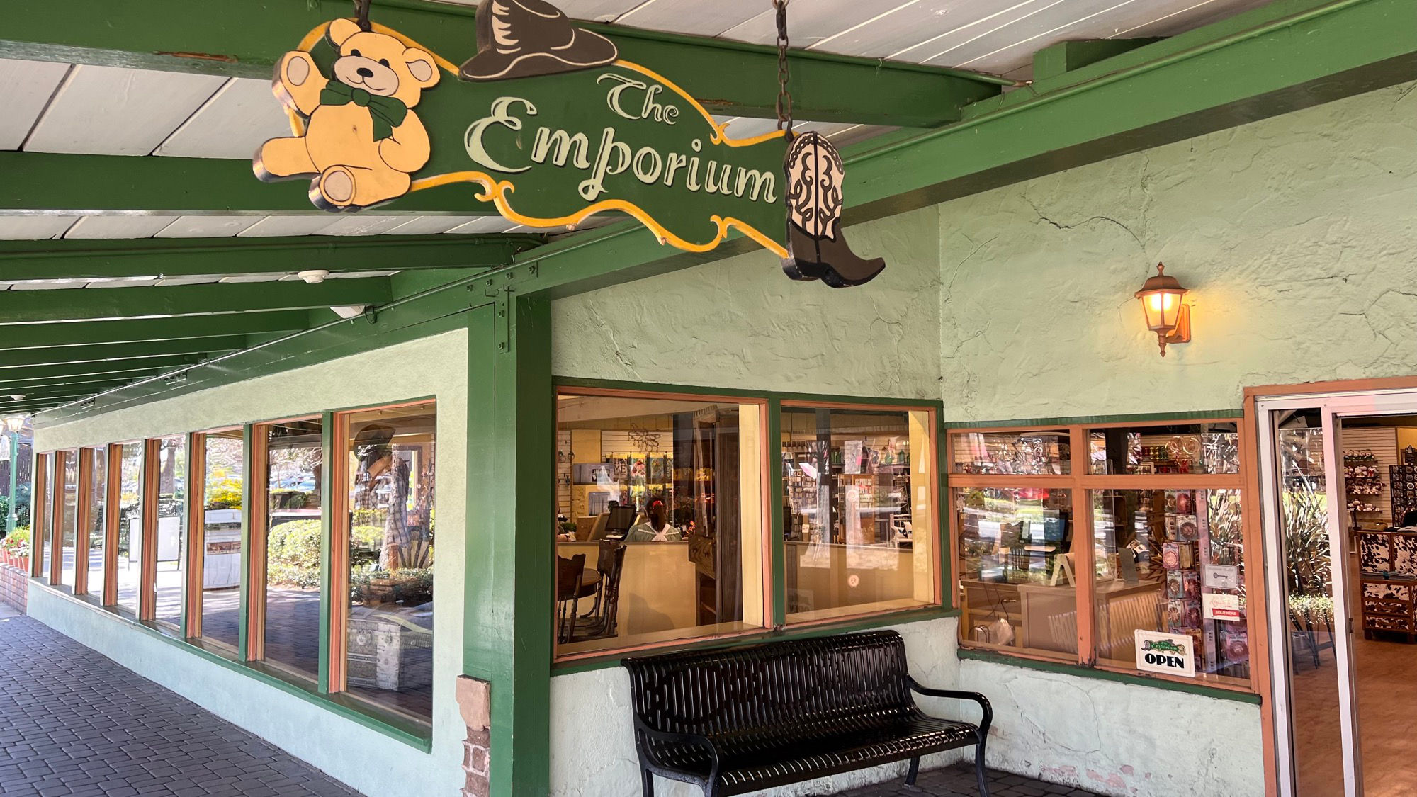 Knott's Berry Farm The Emporium