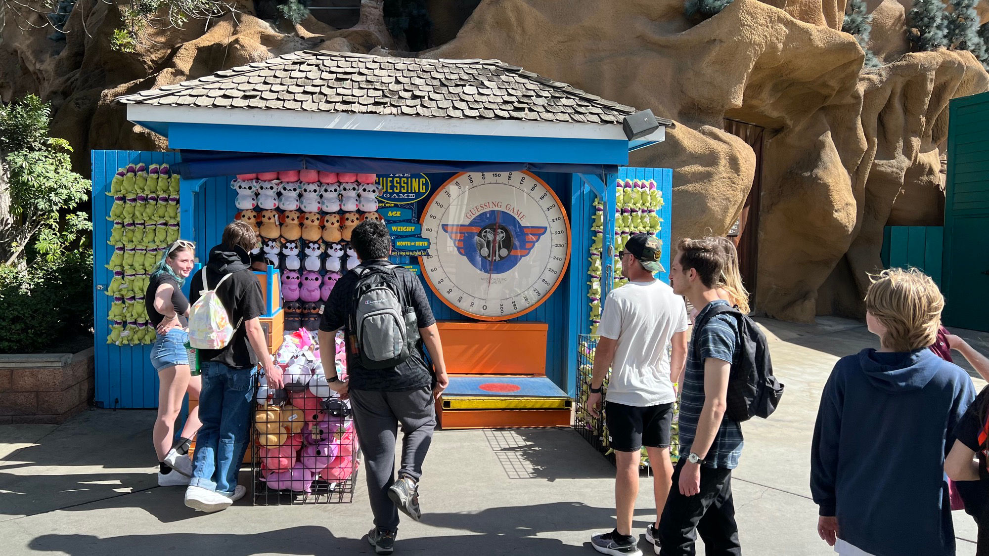 Knott's Berry Farm The Guessing Game