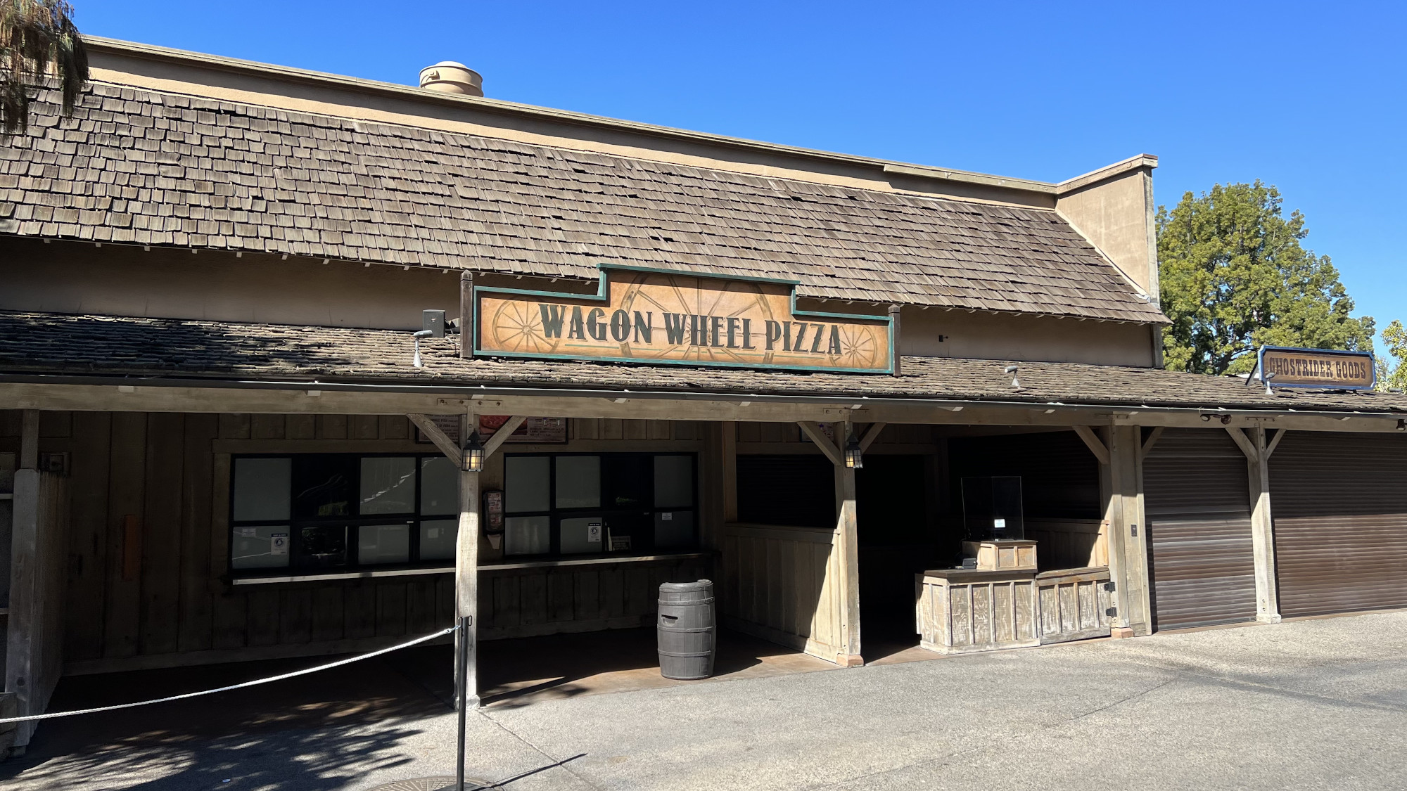 Knott's Berry Farm Wagon Wheel Pizza