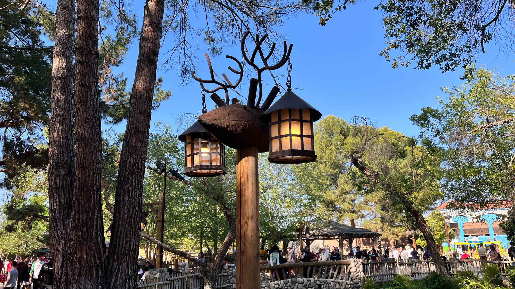 Lamp Post Antlers