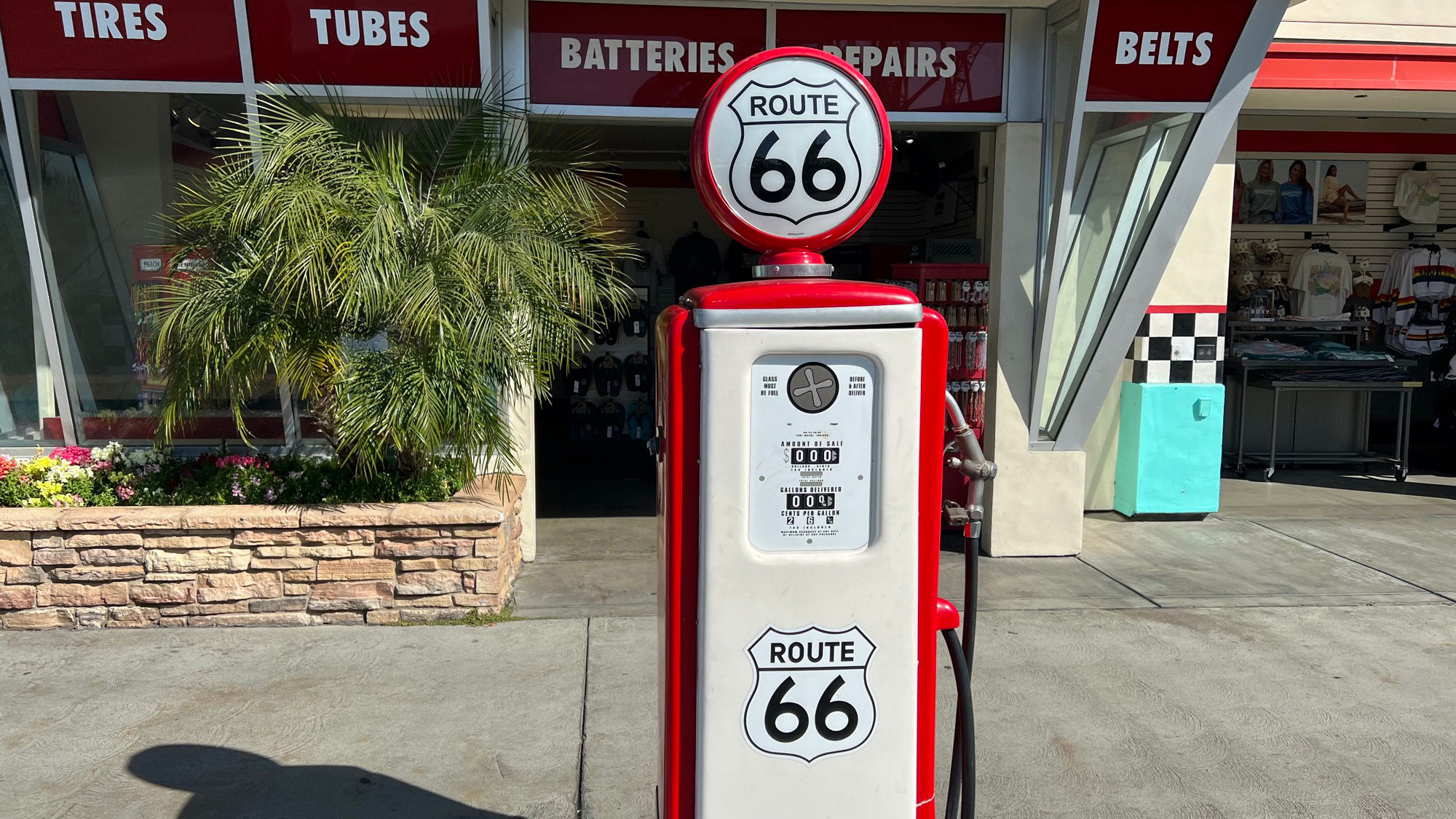 Lee's Last Stop Service Route 66 Gas Pump