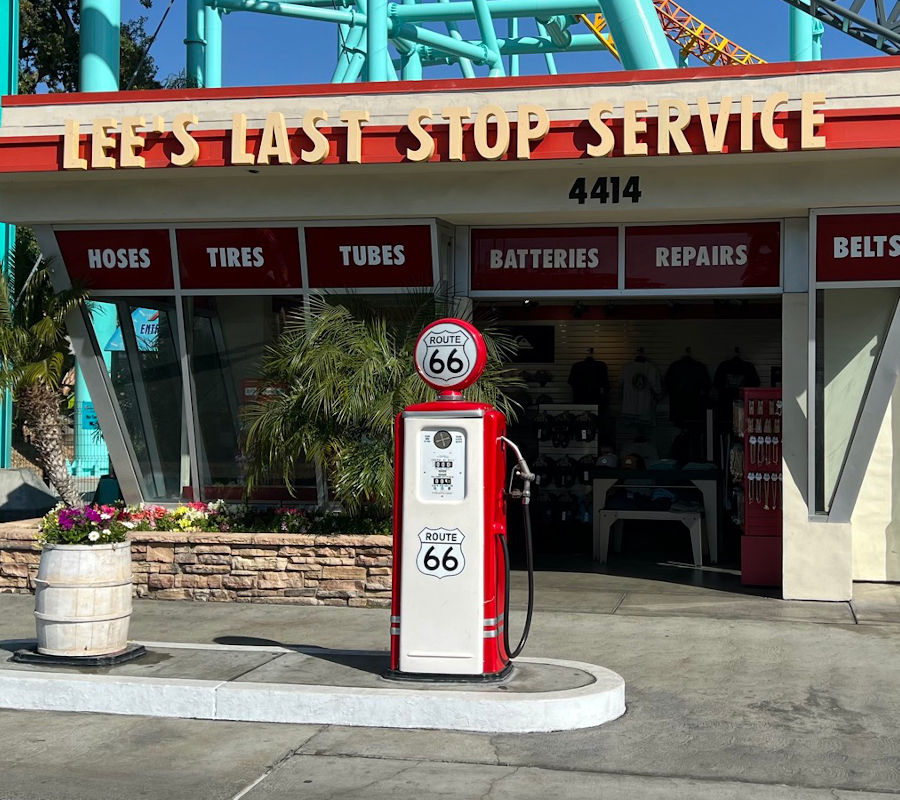 Lee's Last Stop Service