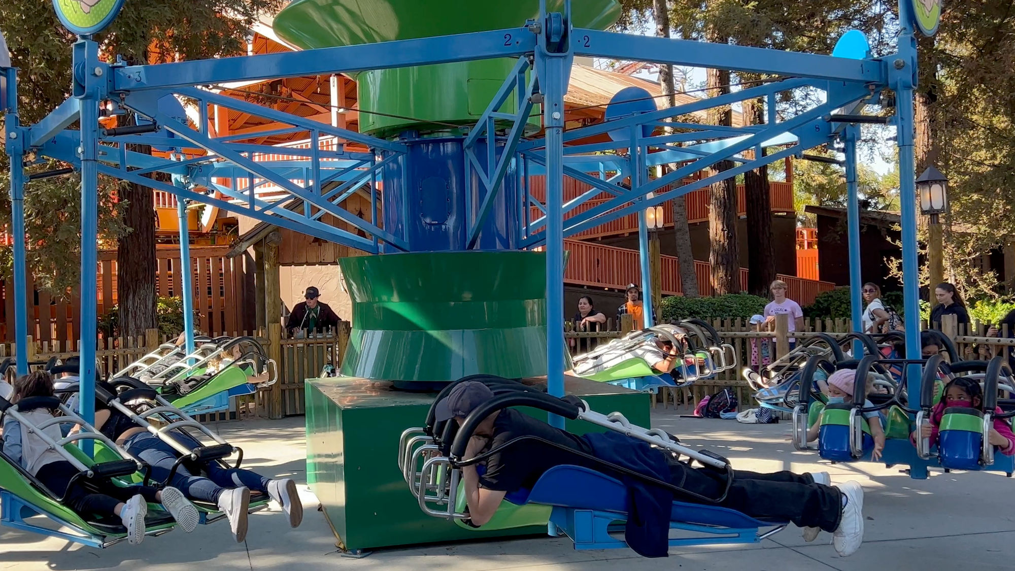 Knott's Berry Farm Linus Launcher