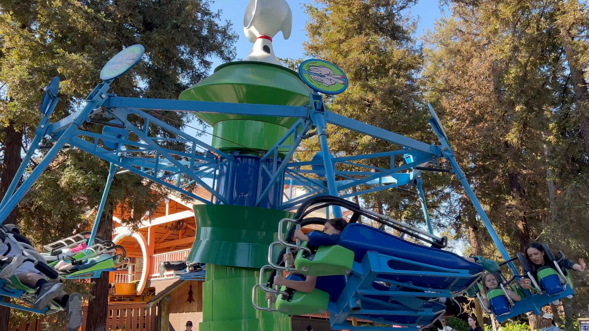 Knott's Berry Farm Linus Launcher