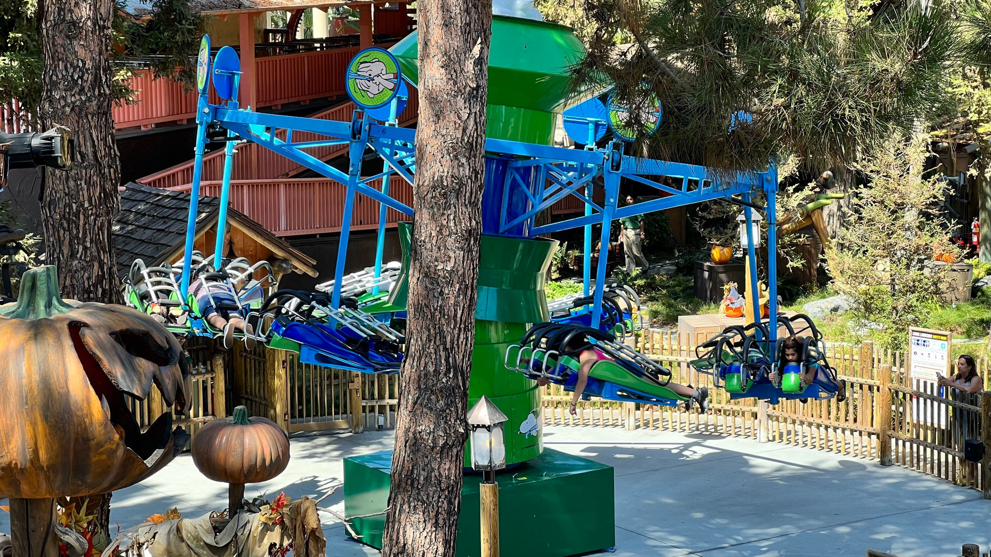 Knott's Berry Farm Linus Launcher