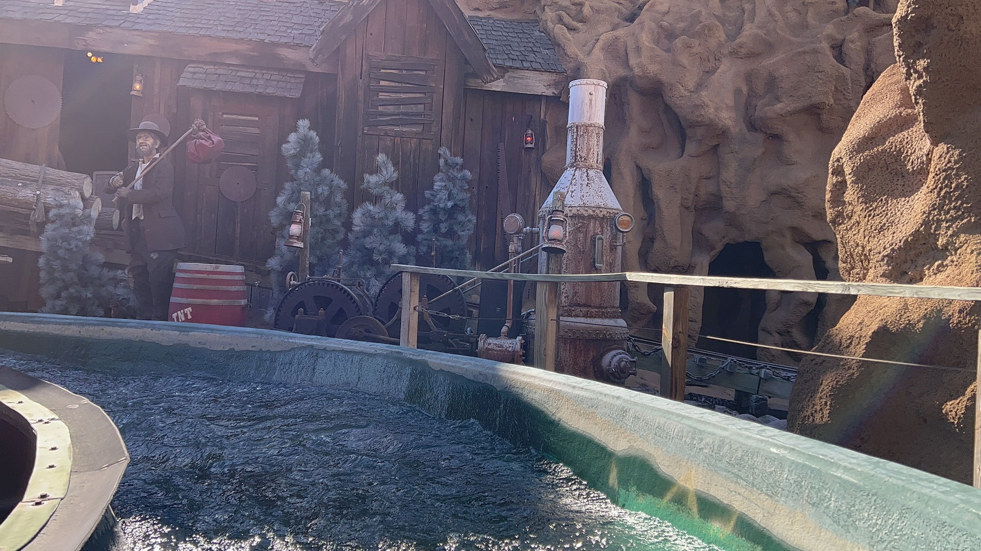 Timber Mountain Log Ride Hobo