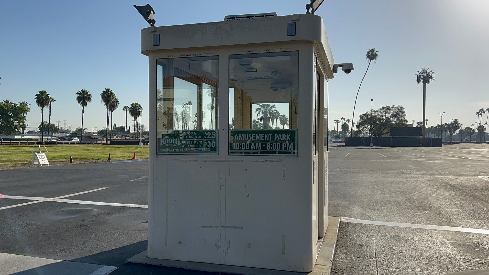 Amusement Park 10:00 AM - 8:00 PM Parking Lot Amusement Park 10:00 AM - 8:00 PM