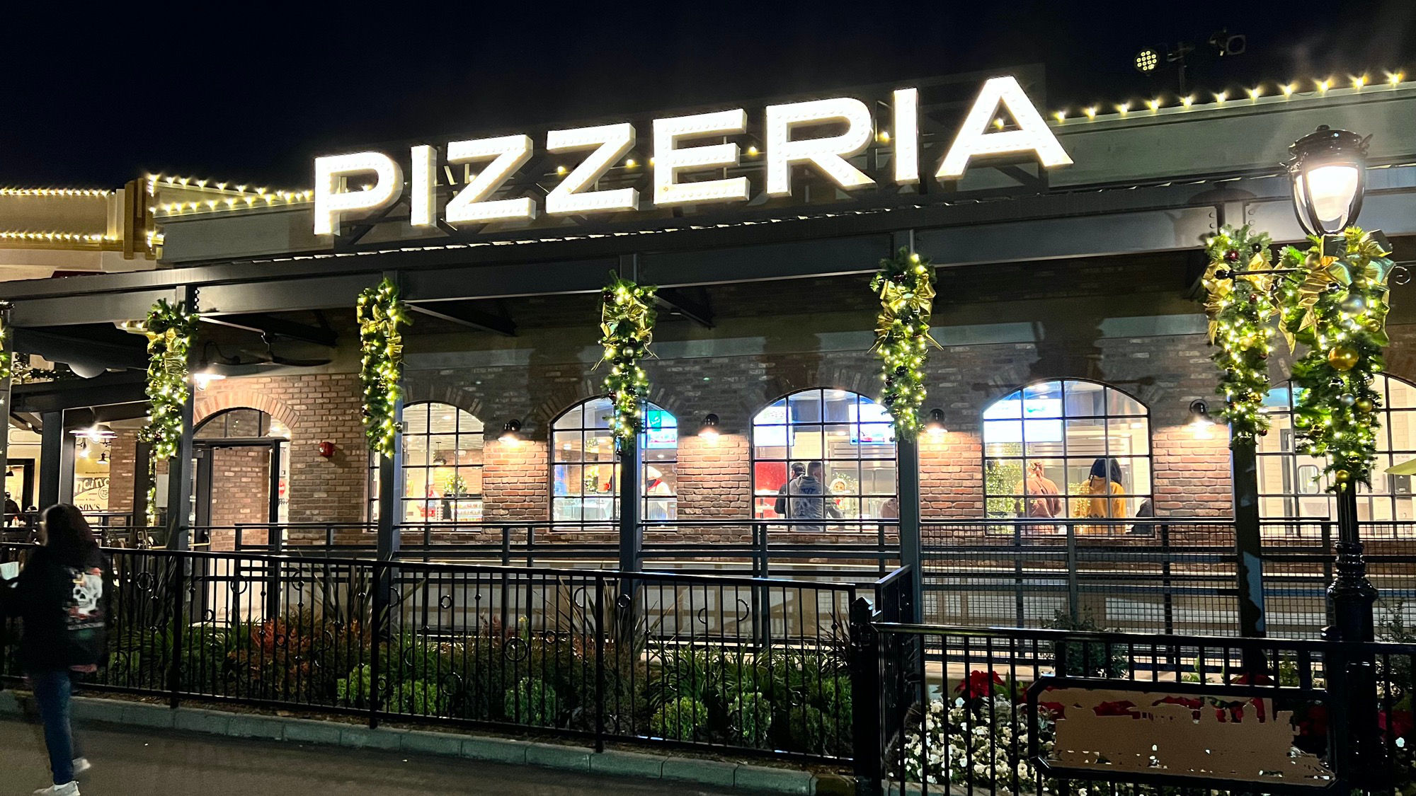 Prop Shop Pizza At Night
