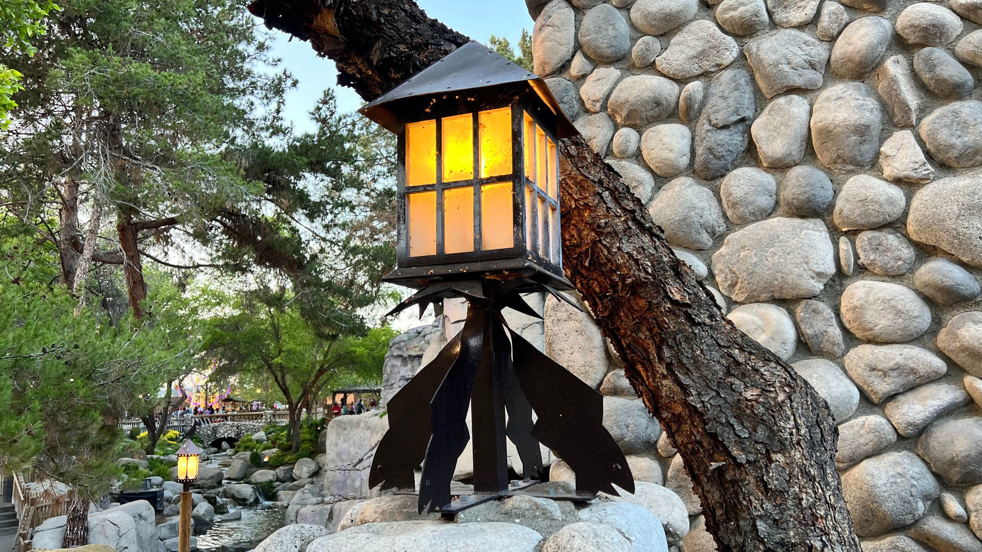 Lamp near Grizzly Creek Lodge Sharks Lamp near Grizzly Creek Lodge