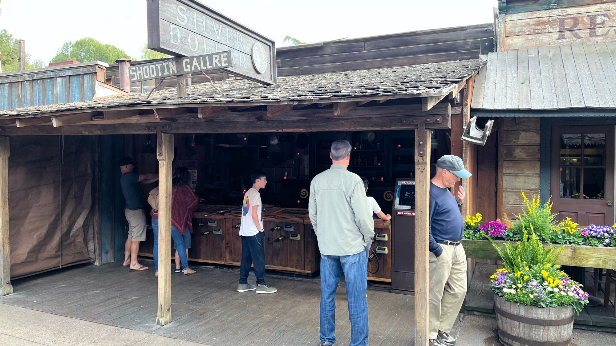 Knott's Berry Farm Shootin Gallre Customers
