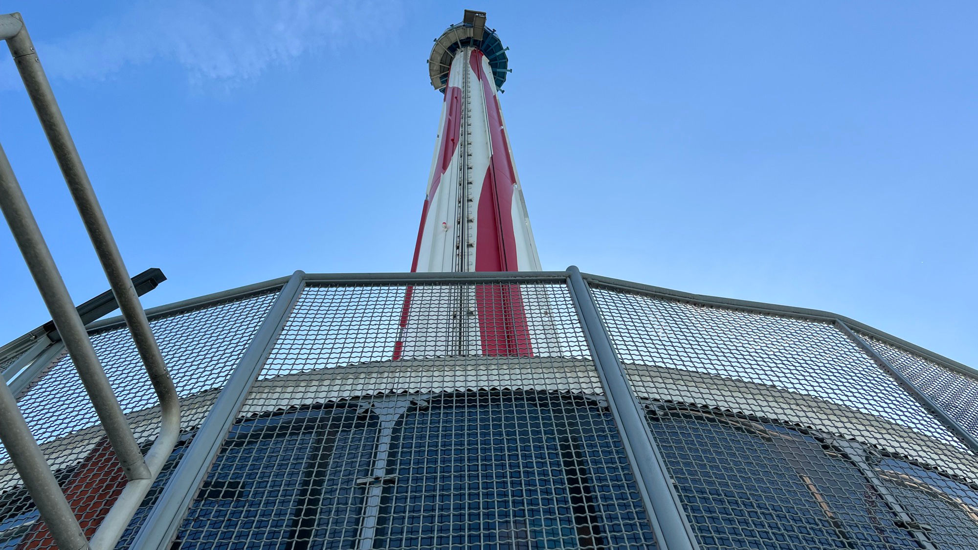 Sky Cabin 180 Feet