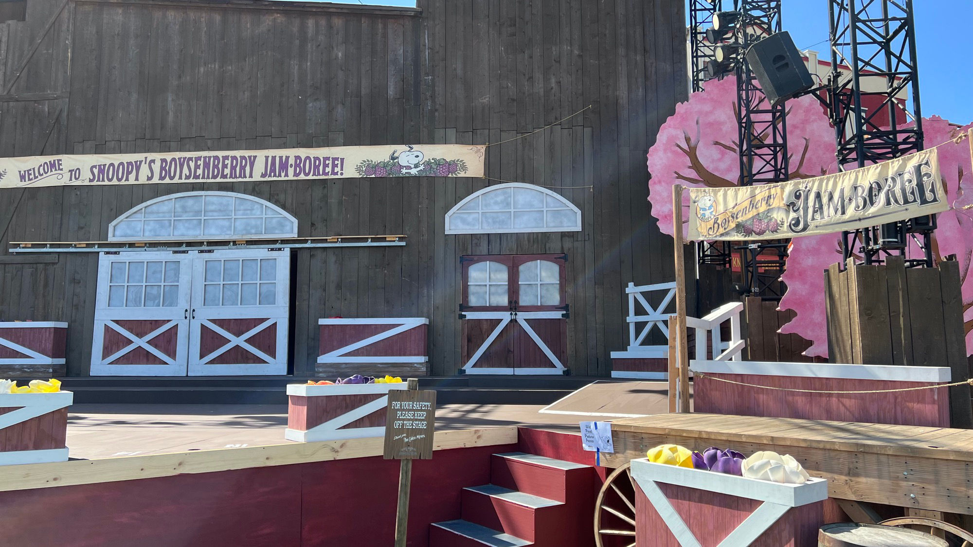 Snoopy's Boysenberry Jam-boree