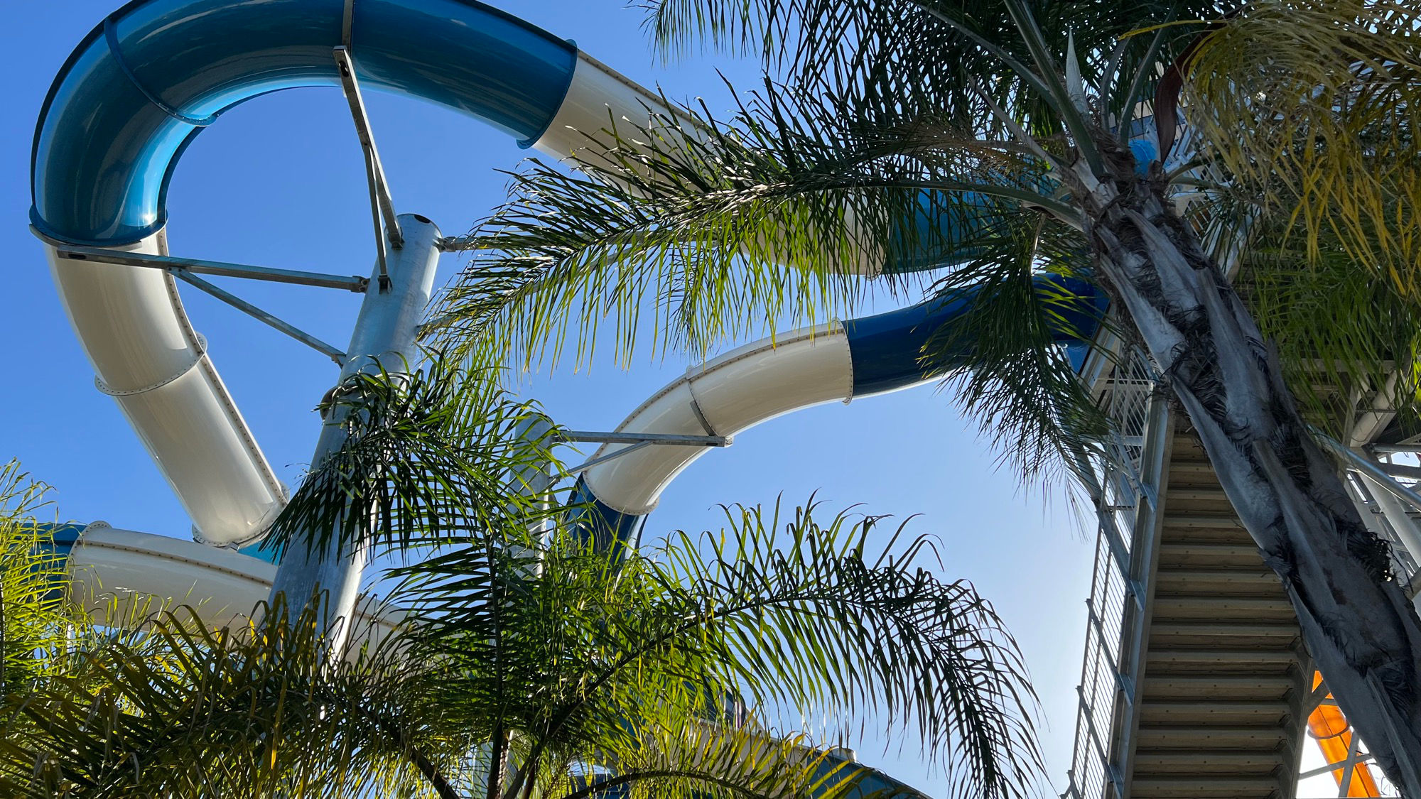 Soak City White and Blue Slide