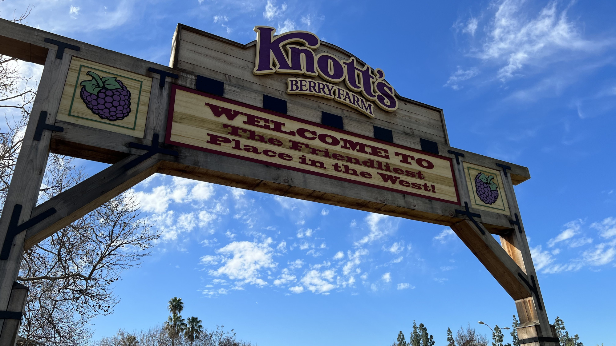 Welcome to Knotts Berry Farm