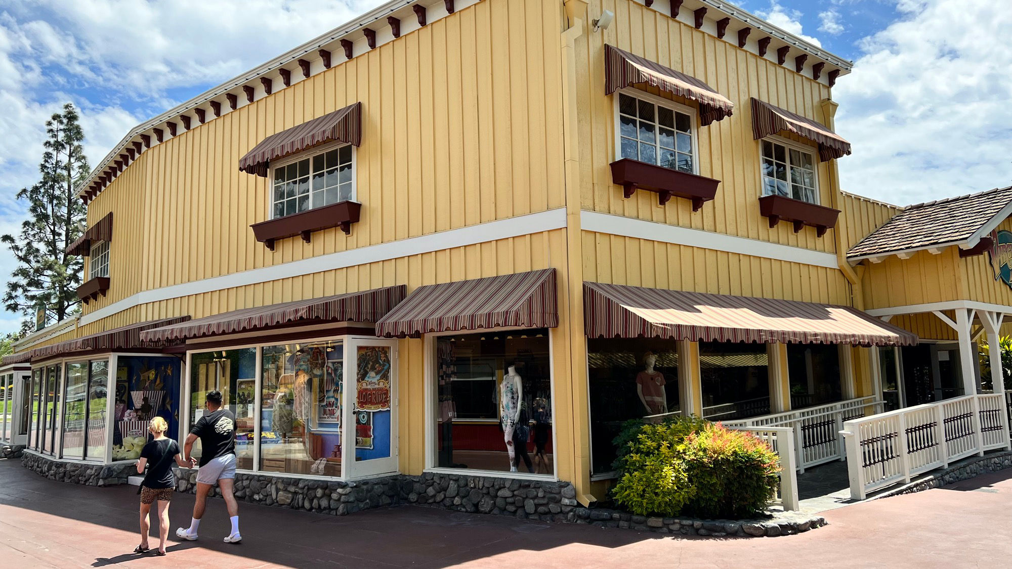 Corner Virginia's Gift Shop Corner