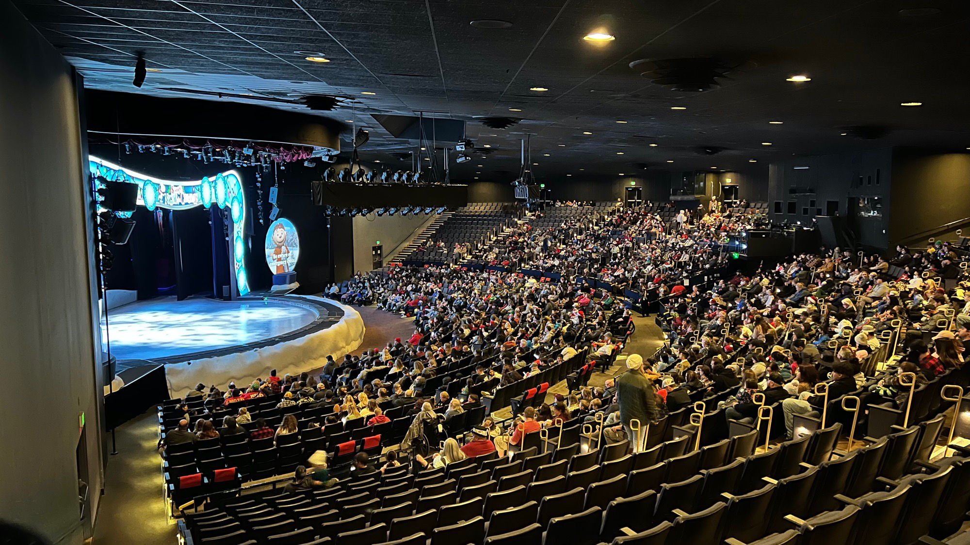 Walter Knott Theater Crowd