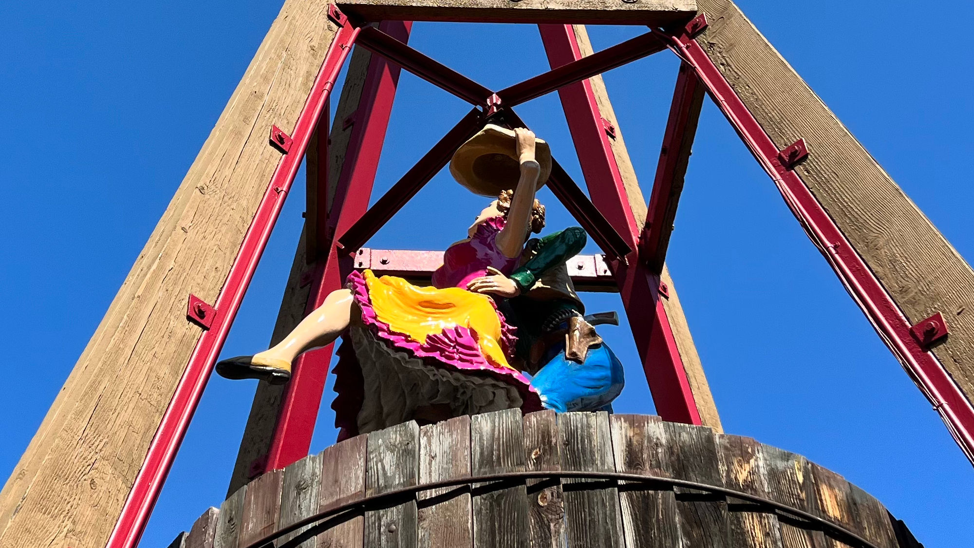 Windmill Dancers Side
