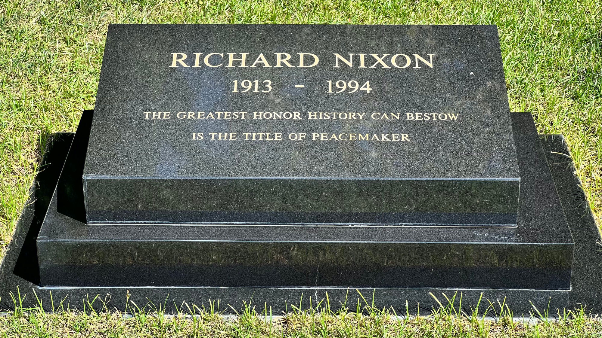Grave Richard Nixon