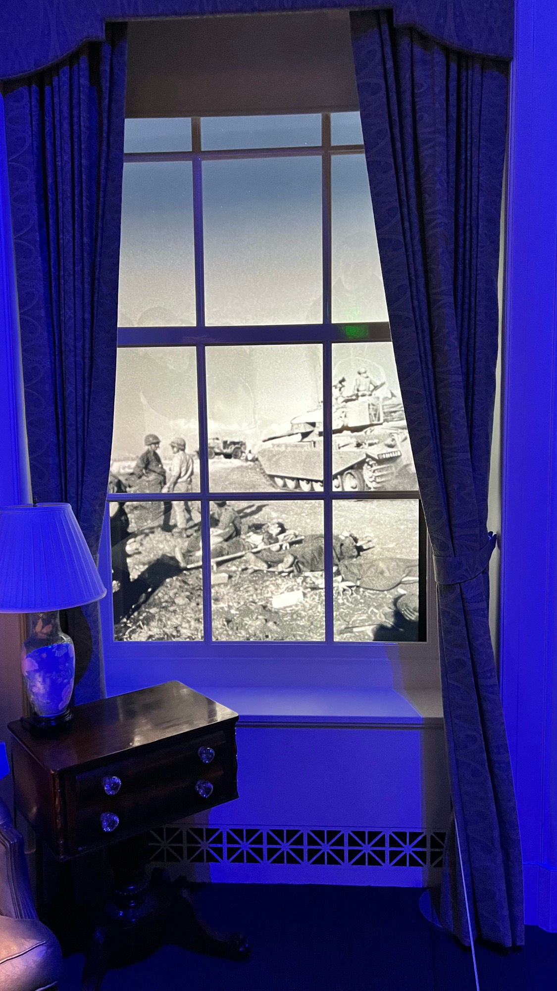 Lincoln Sitting Room Display Windows