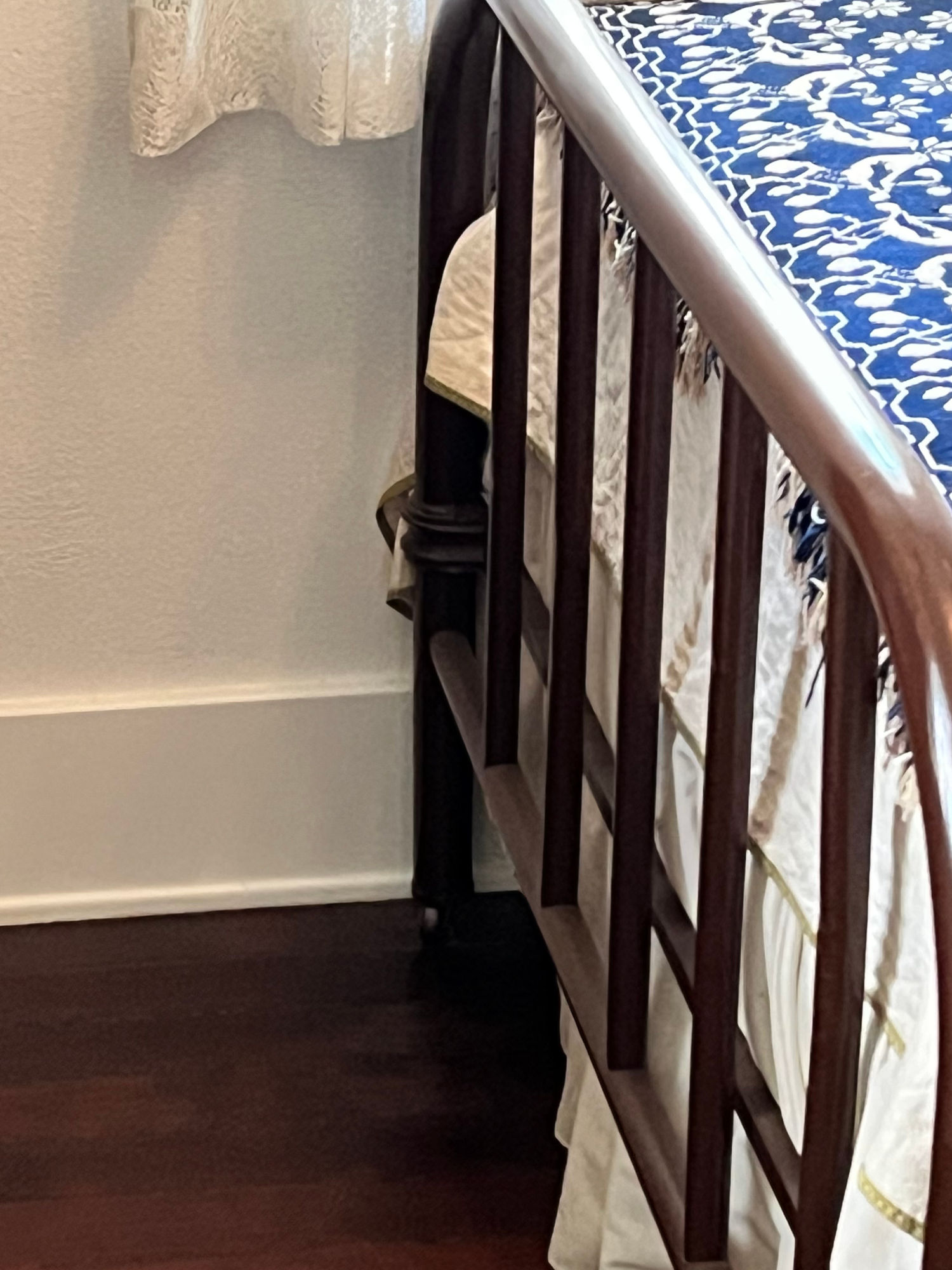 Bedframe Nixon Bedframe