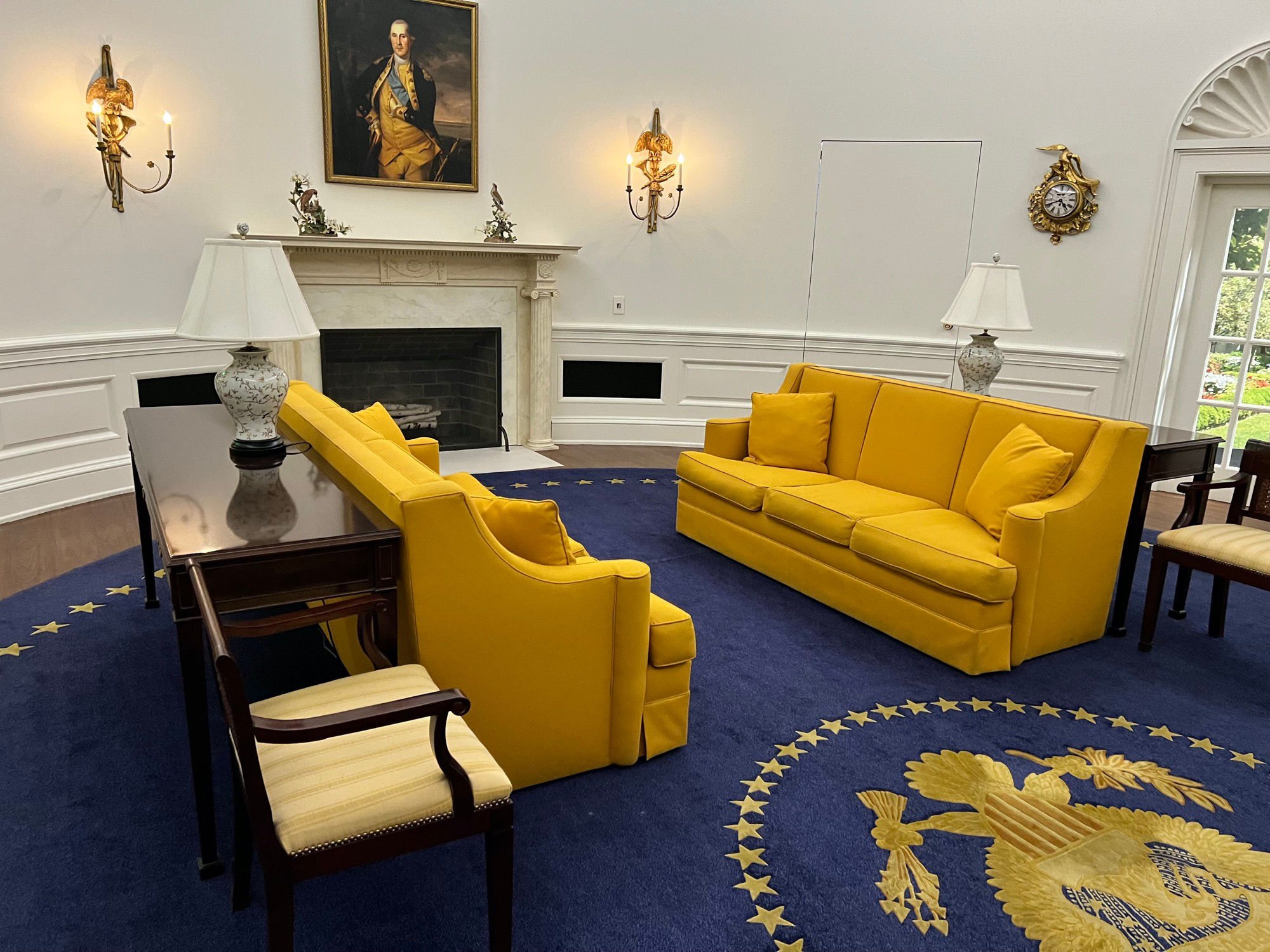 Oval Office Couches