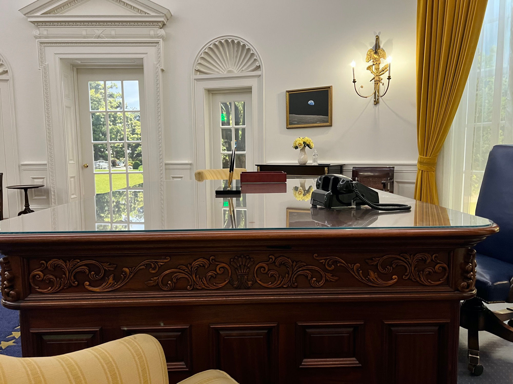 Oval Office Rose Garden