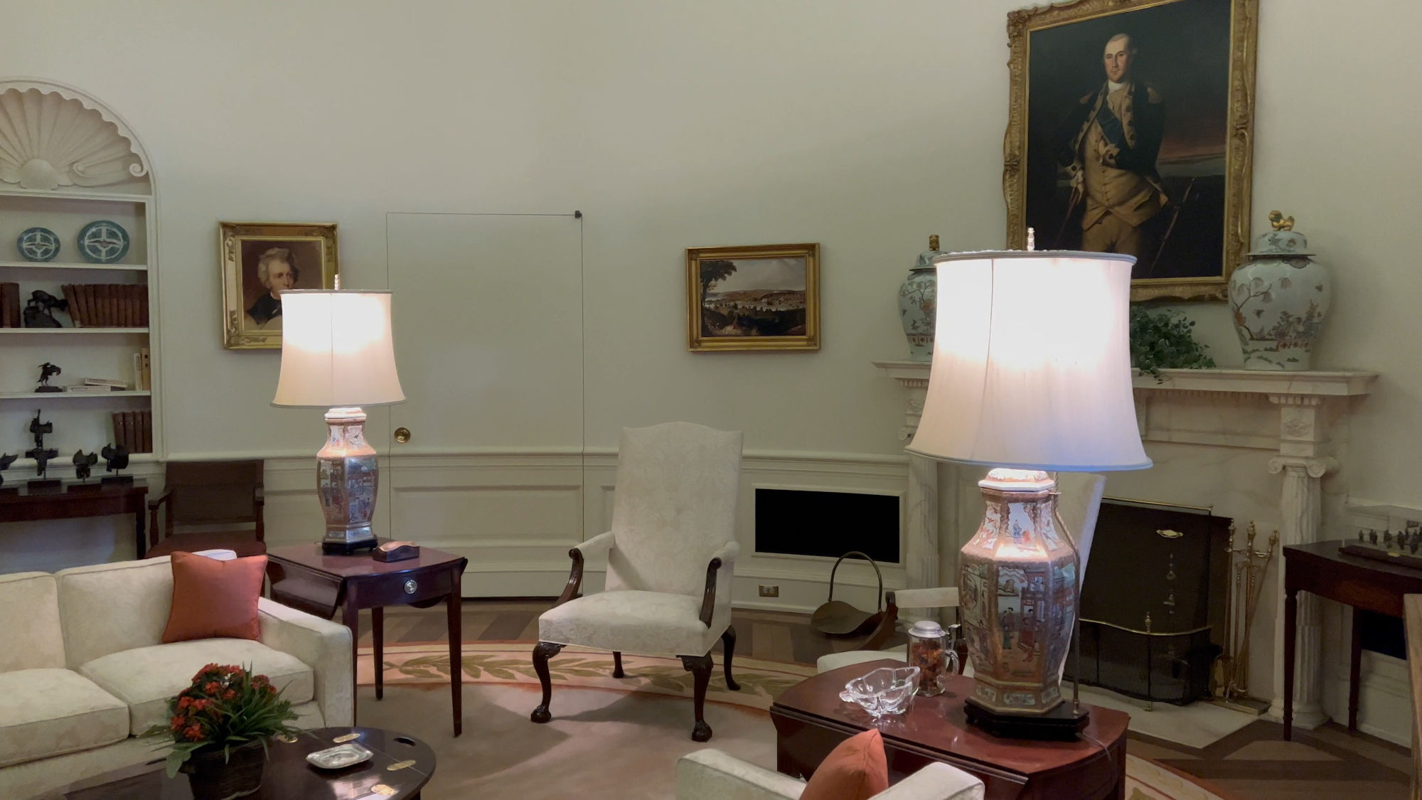 Oval Office Replica