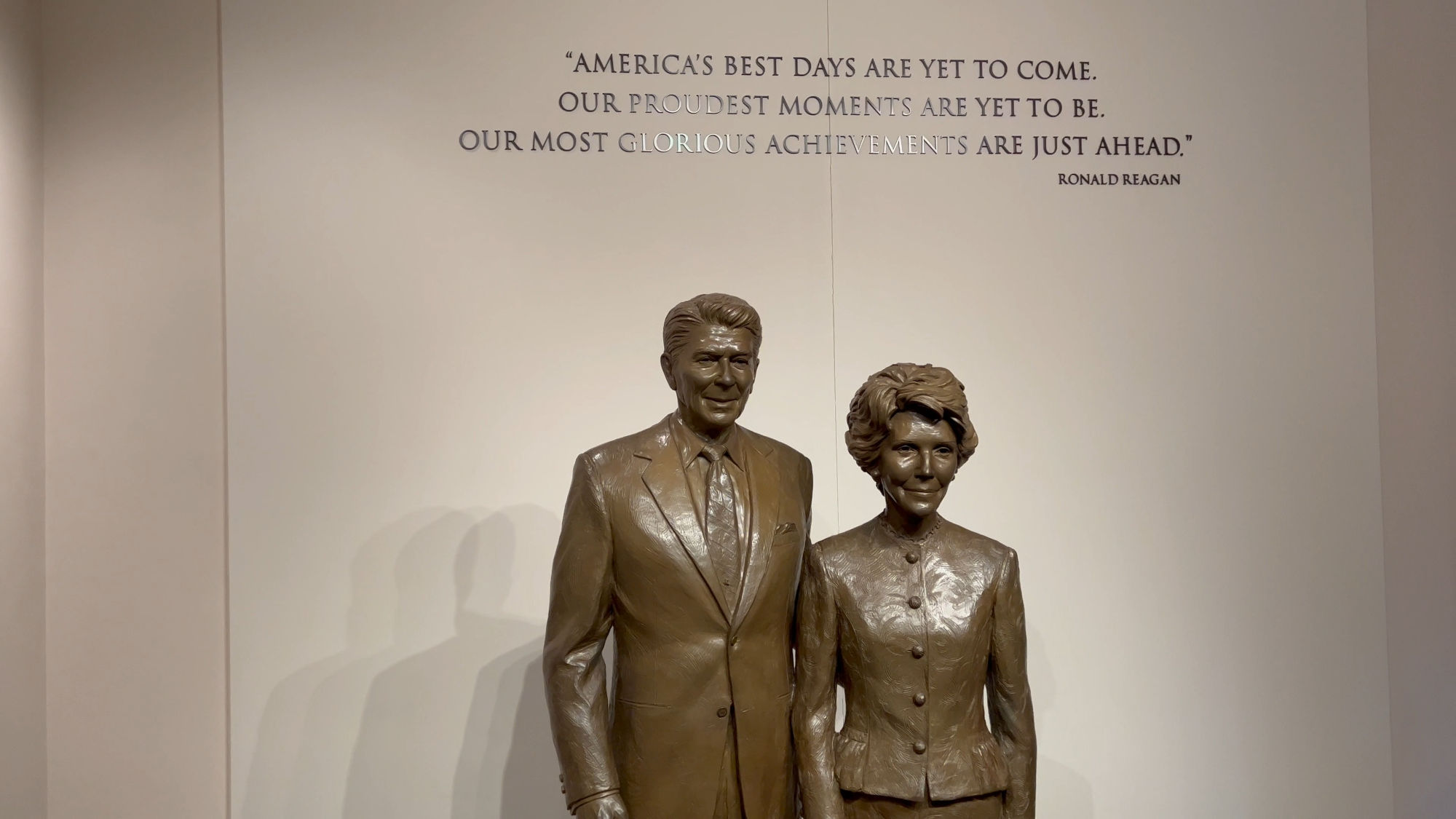 Ronald and Nancy Reagan Statue