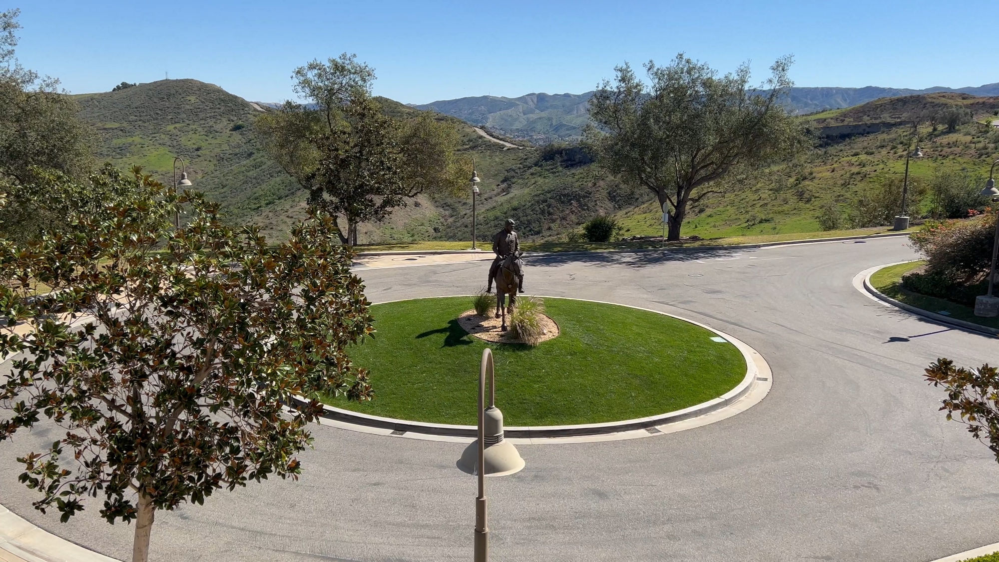 Ronald Reagan Along the Trail Statue