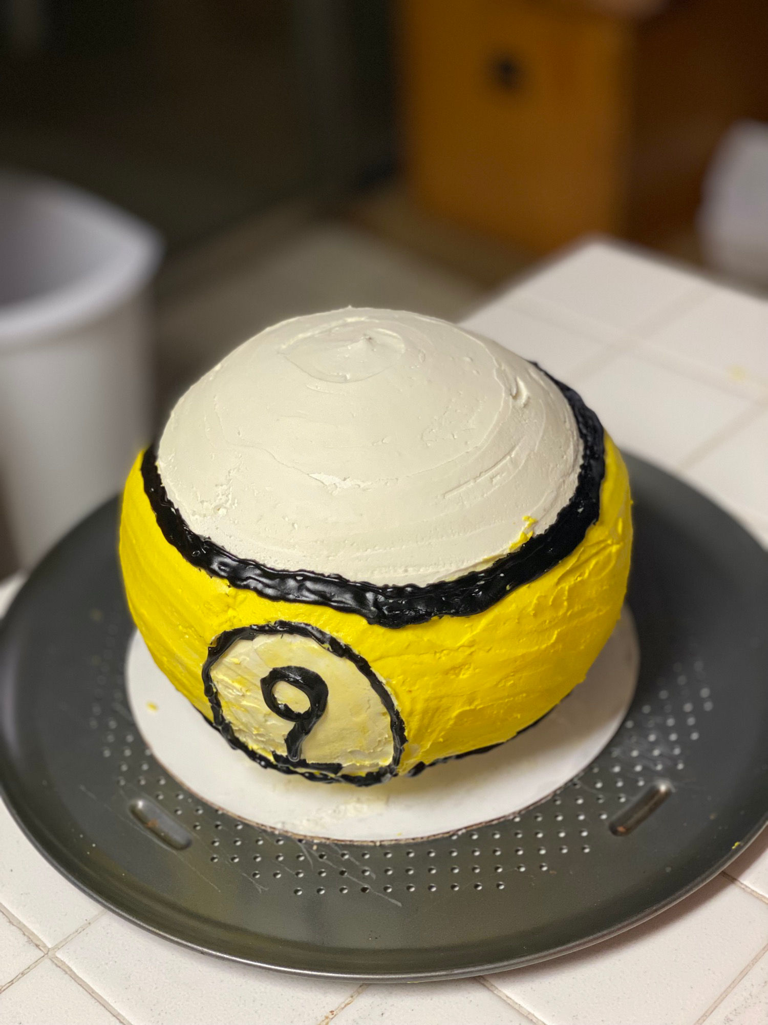 Front 9-ball Cake Front