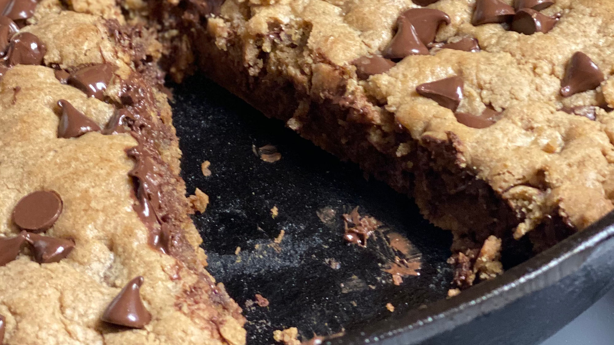 Cast-Iron Pan Cookie Chocolate Chip Wedge