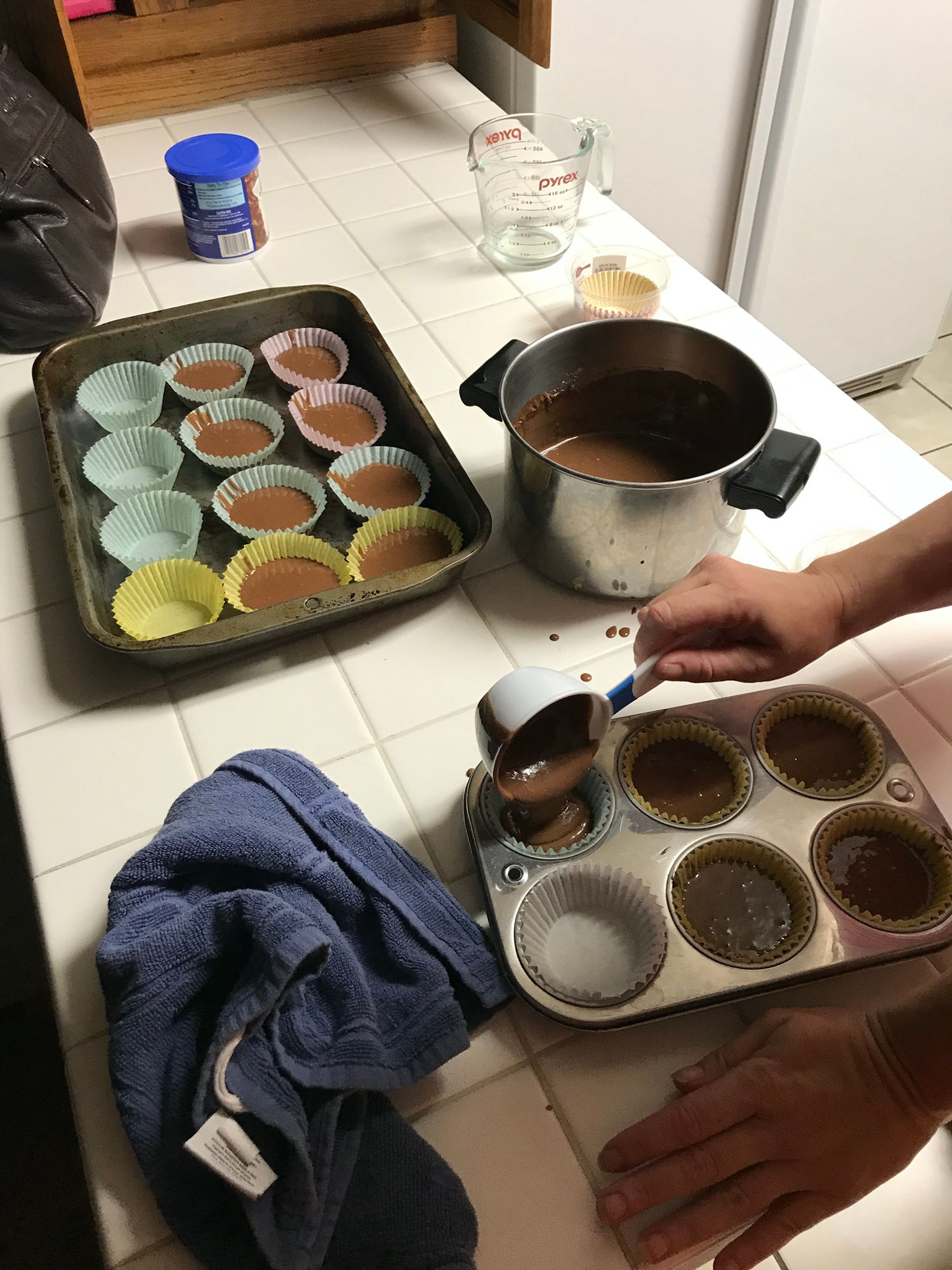 Chocolate Cupcakes Fill Cups