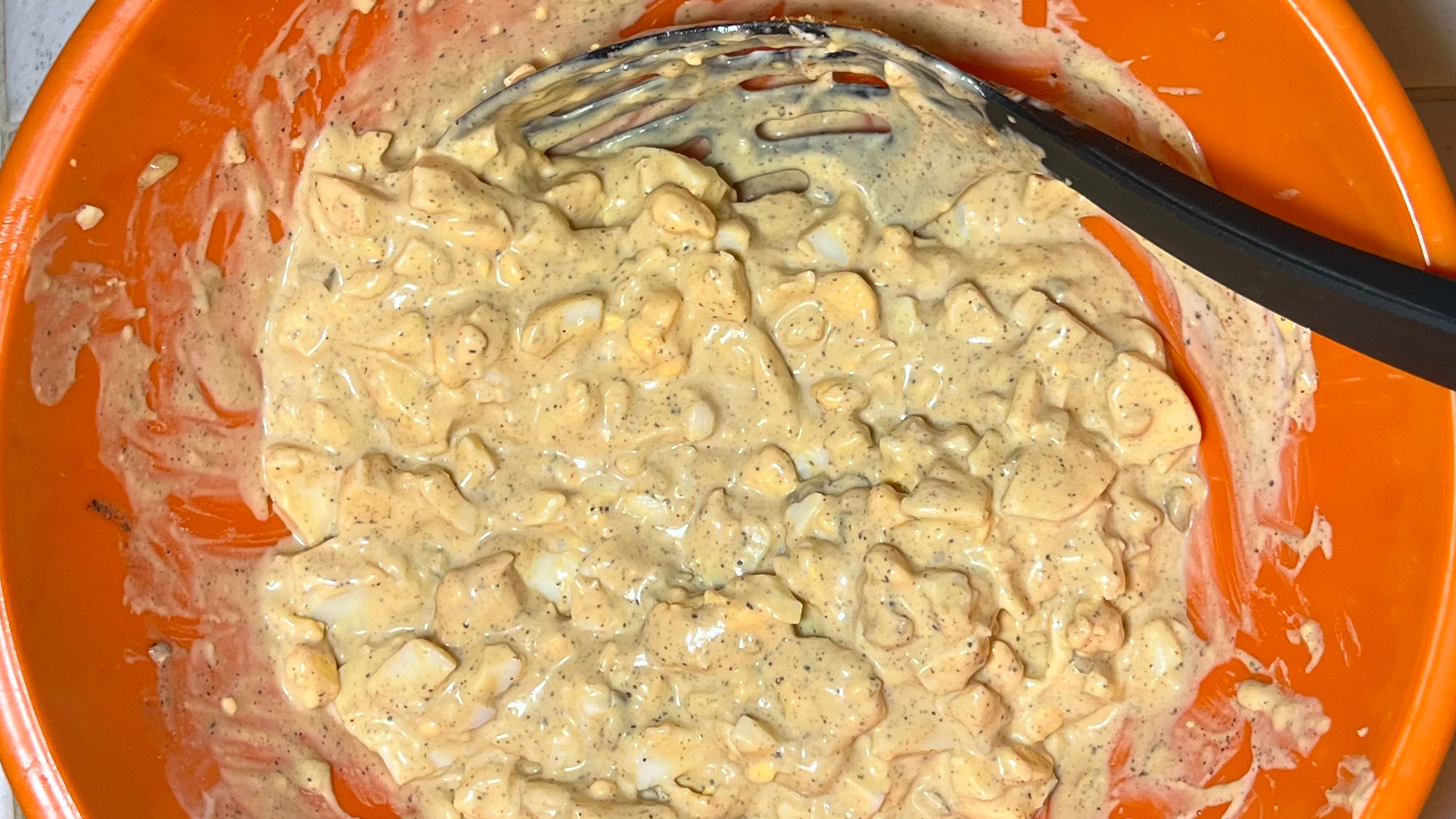 Egg Salad Mix Well