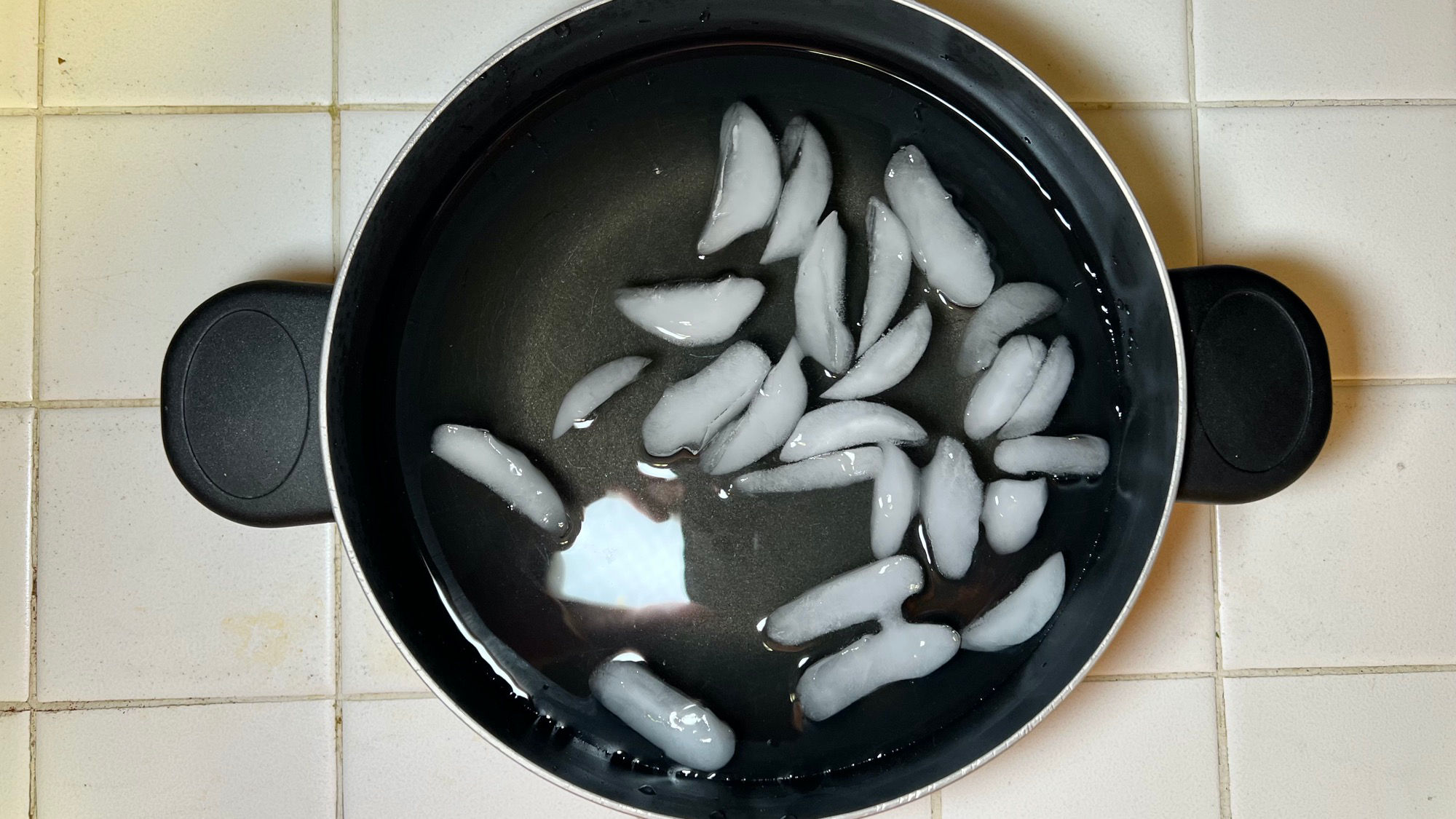 Hard Boiled Eggs Prepare Ice Bath